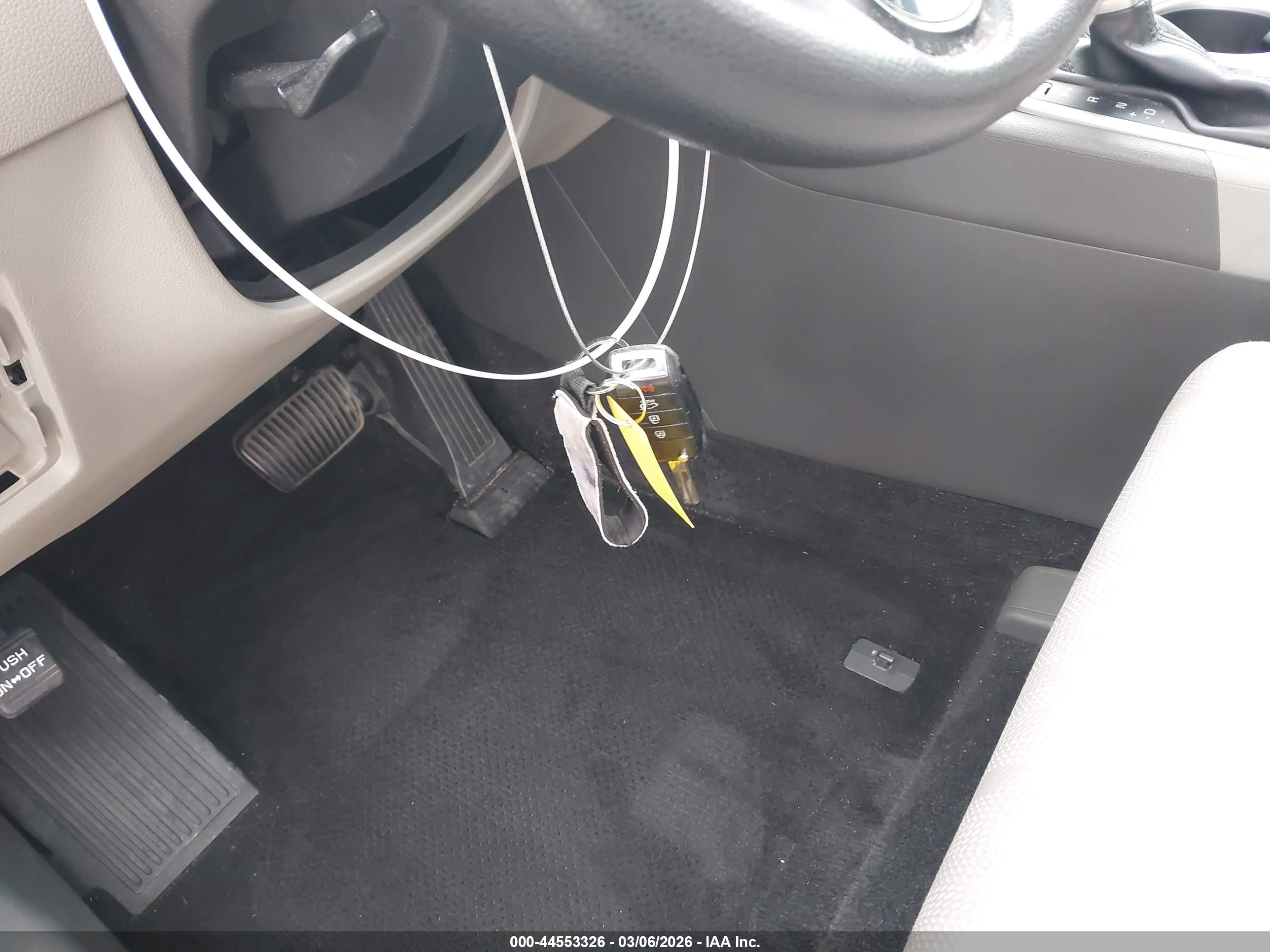 KIA SPORTAGE image 11