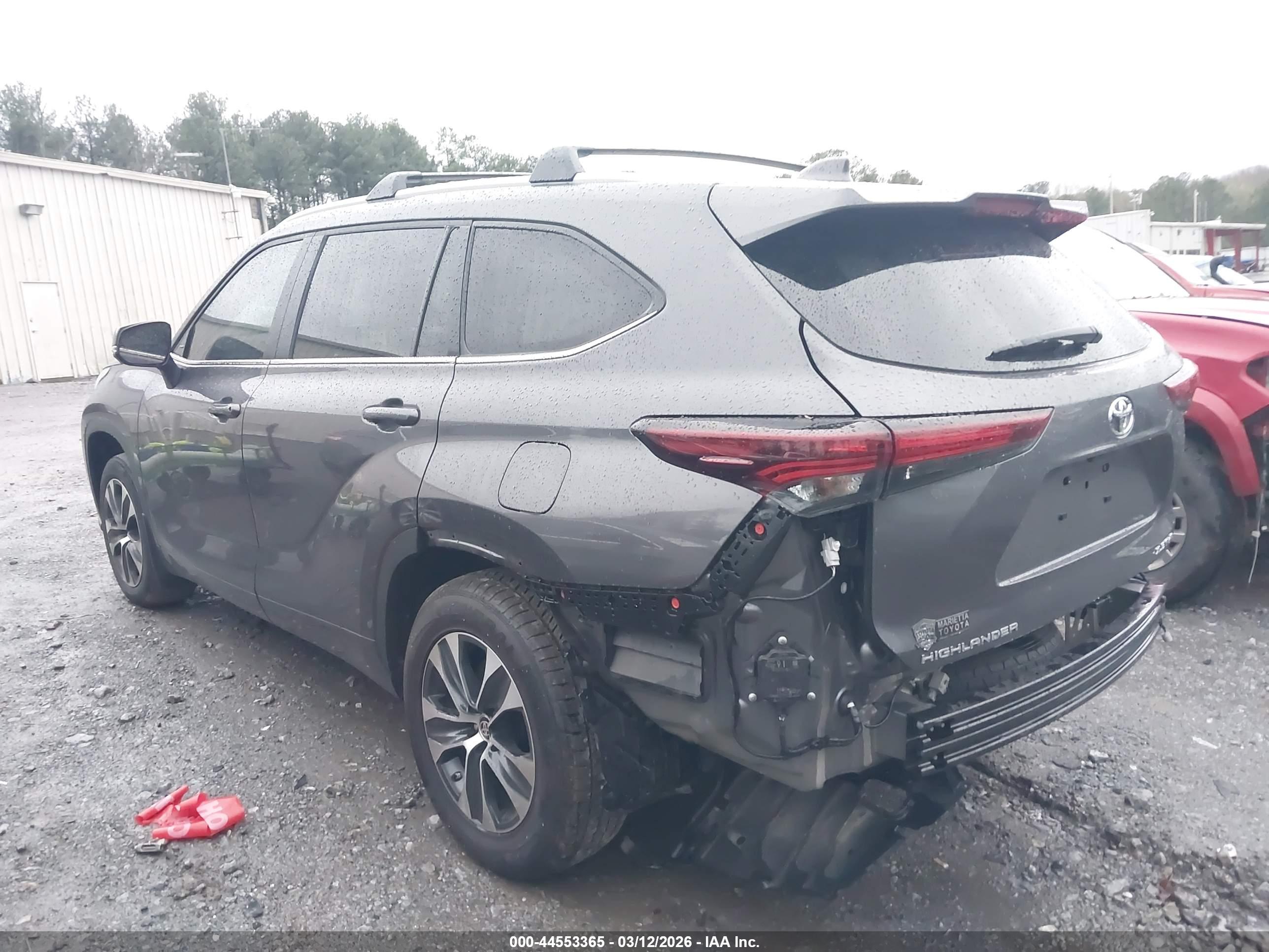 TOYOTA HIGHLANDER image 3