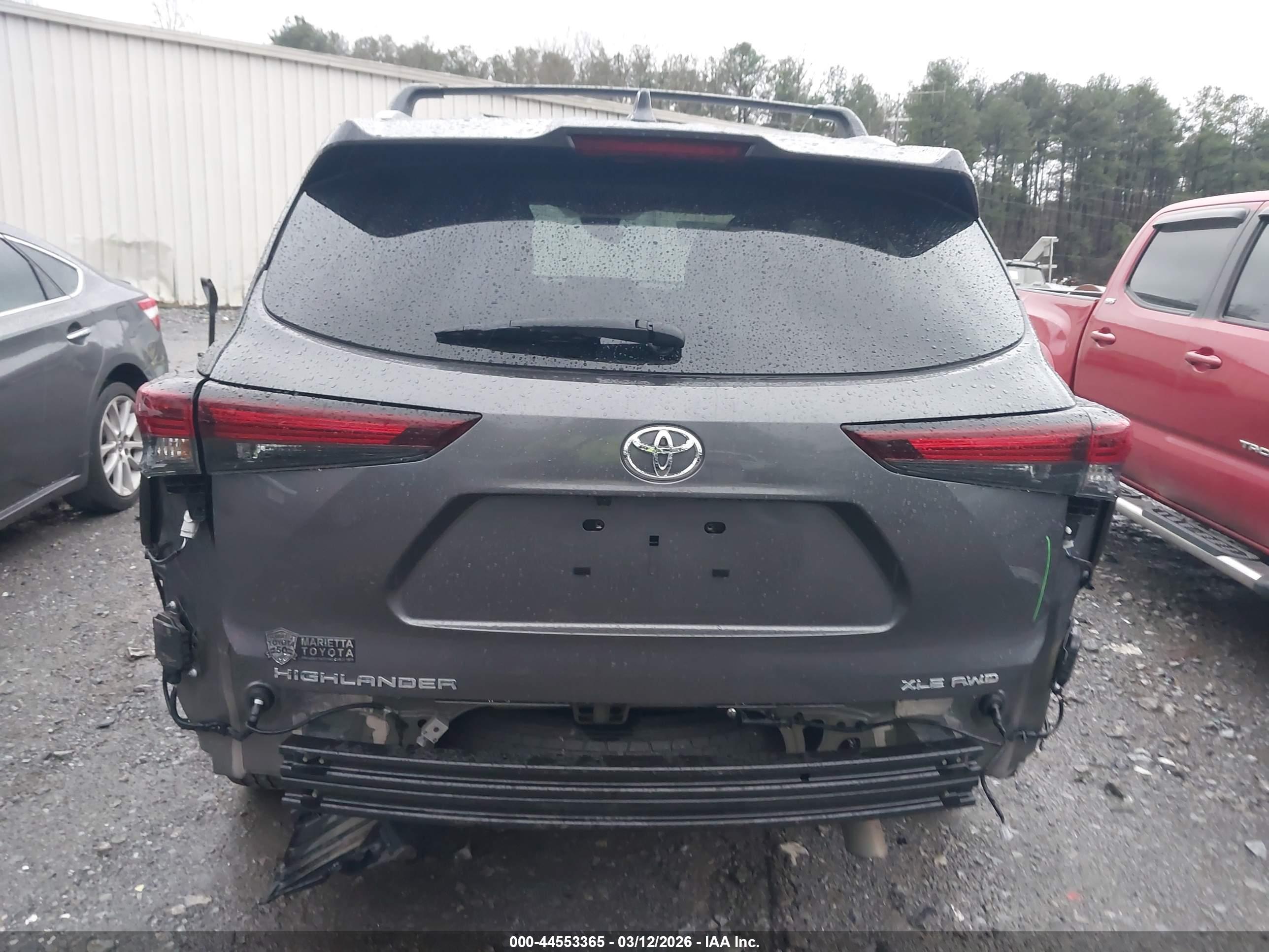 TOYOTA HIGHLANDER image 6