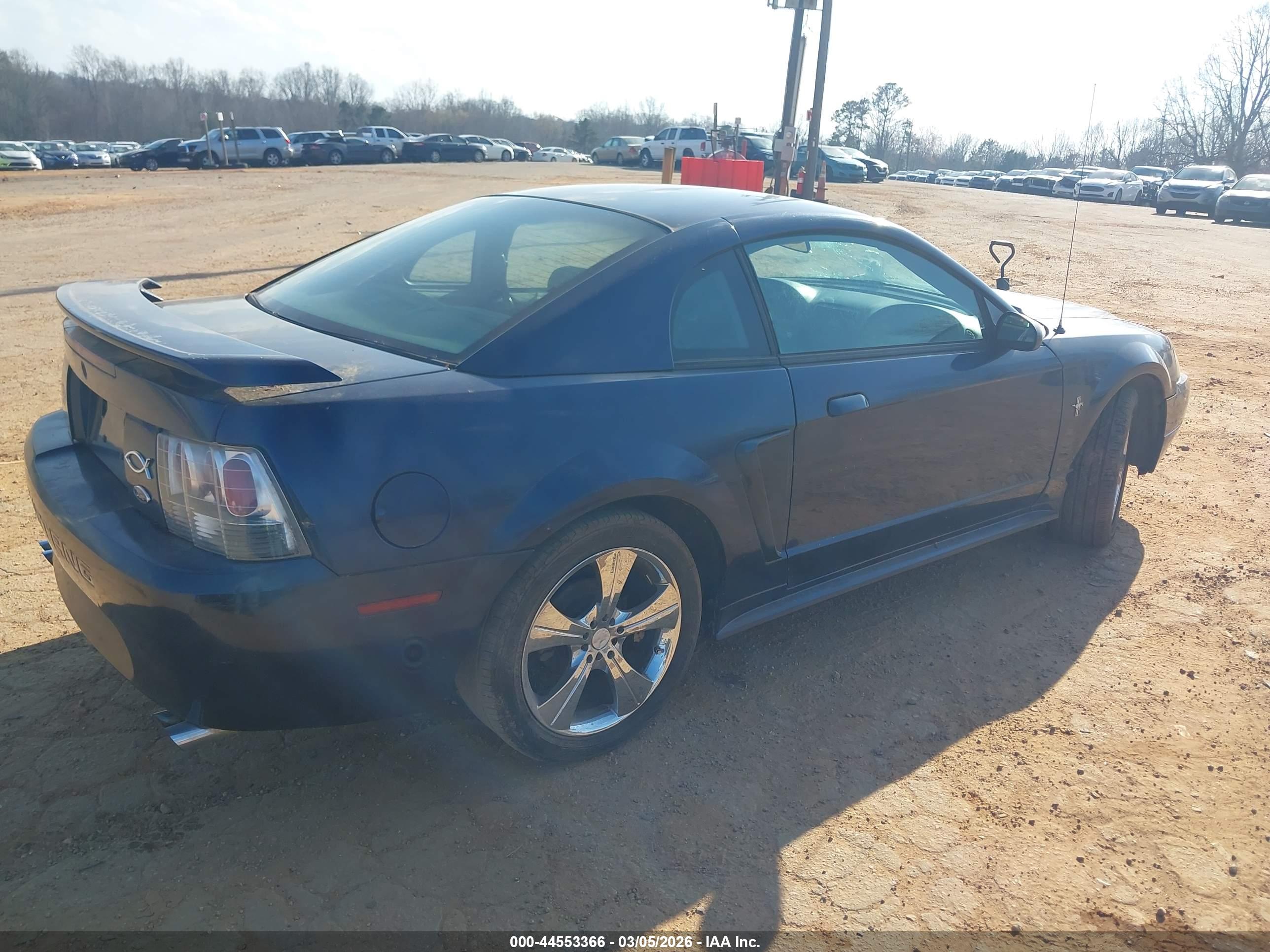FORD MUSTANG image 4