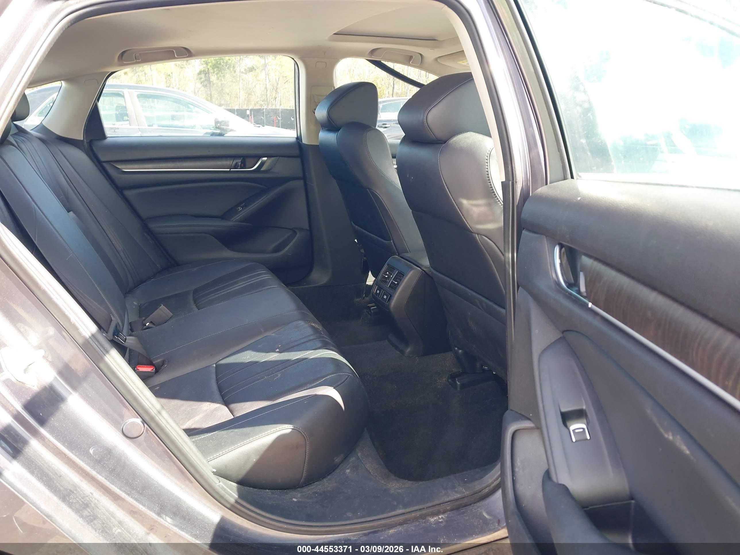 HONDA ACCORD image 8