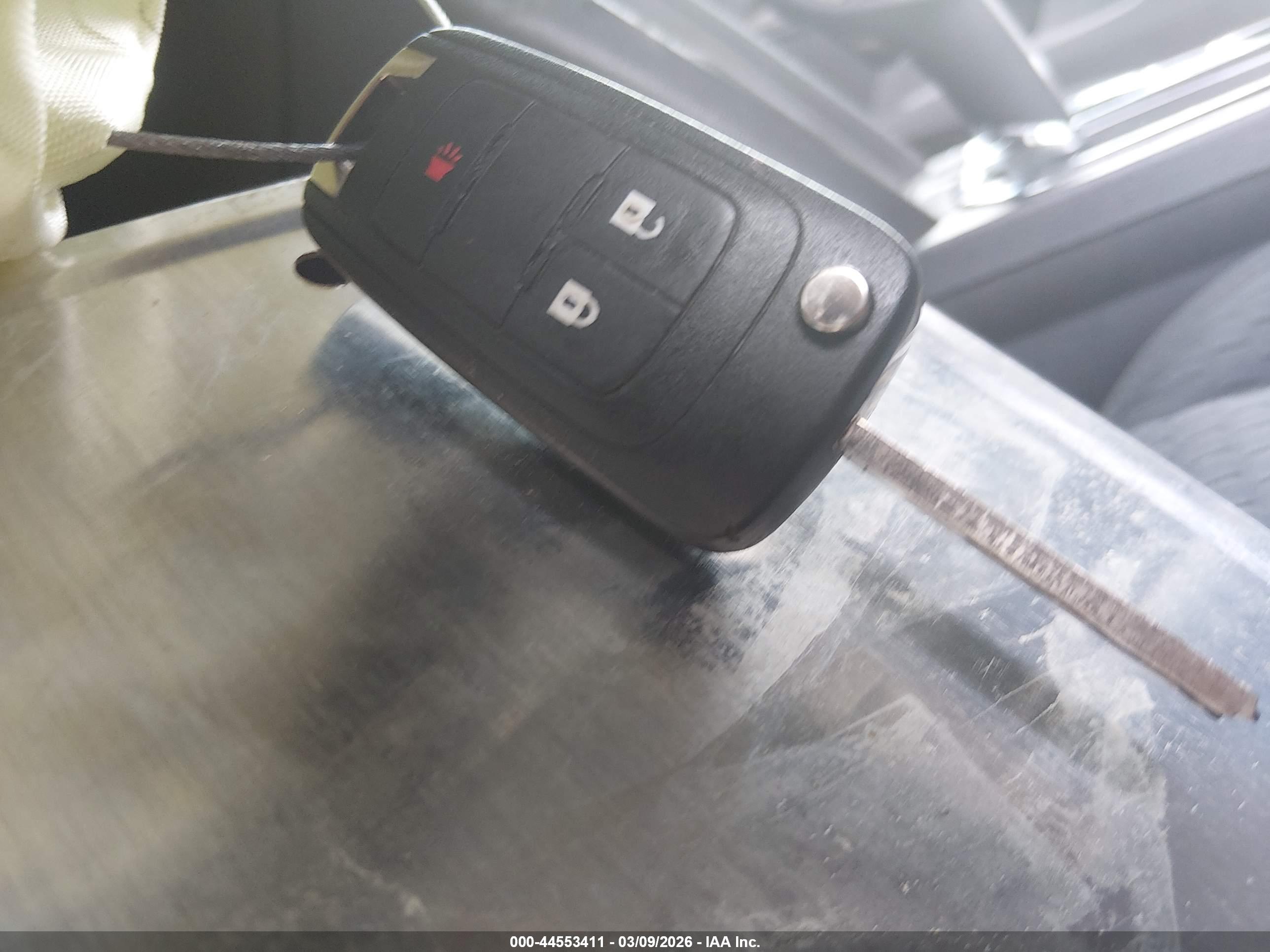 GMC TERRAIN image 11