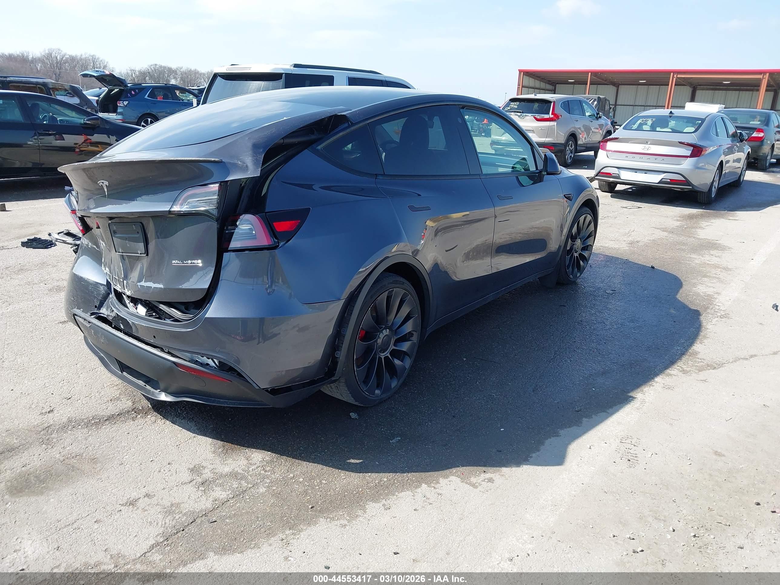 TESLA MODEL image 4