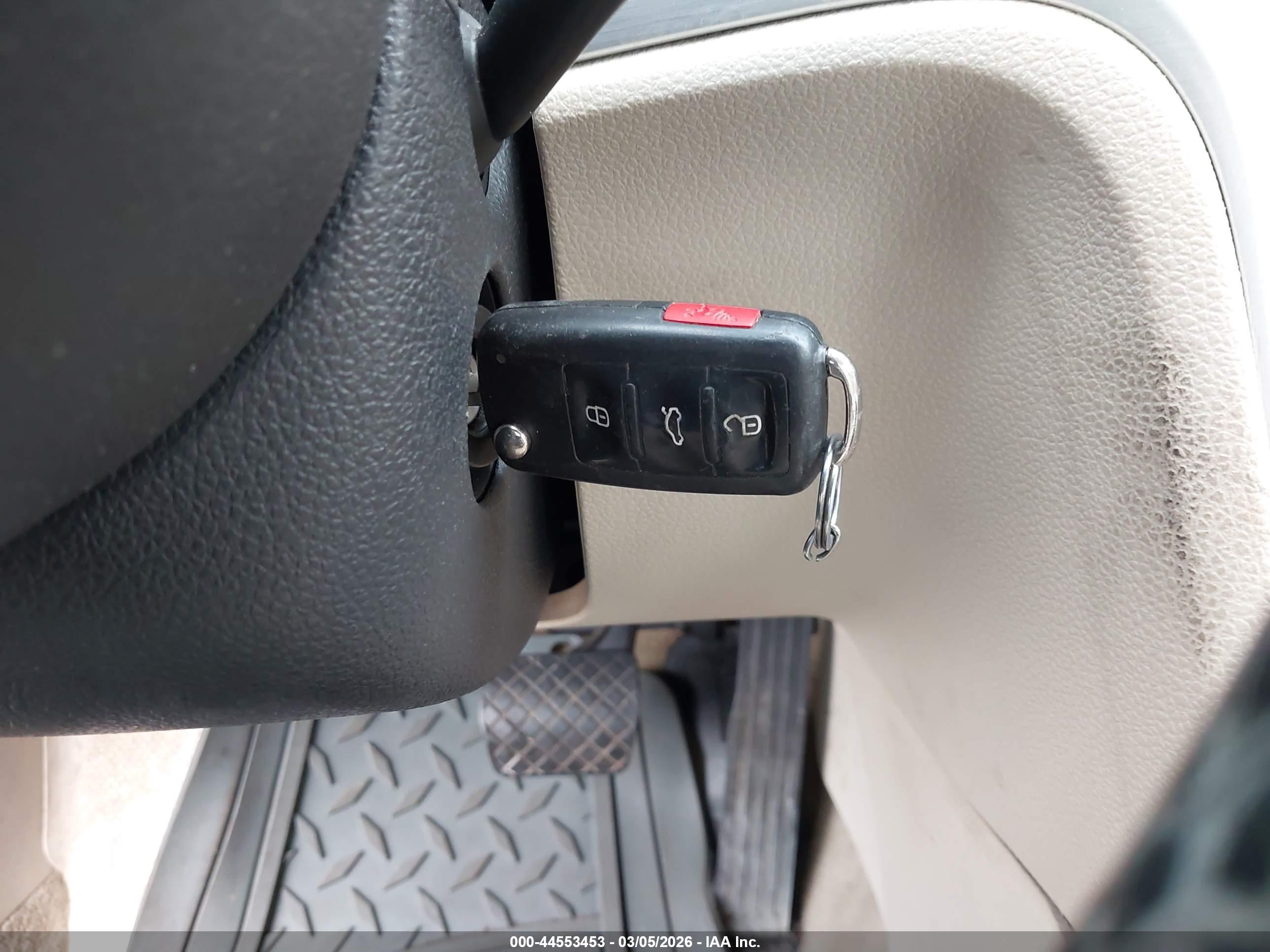 VOLKSWAGEN PASSAT image 11