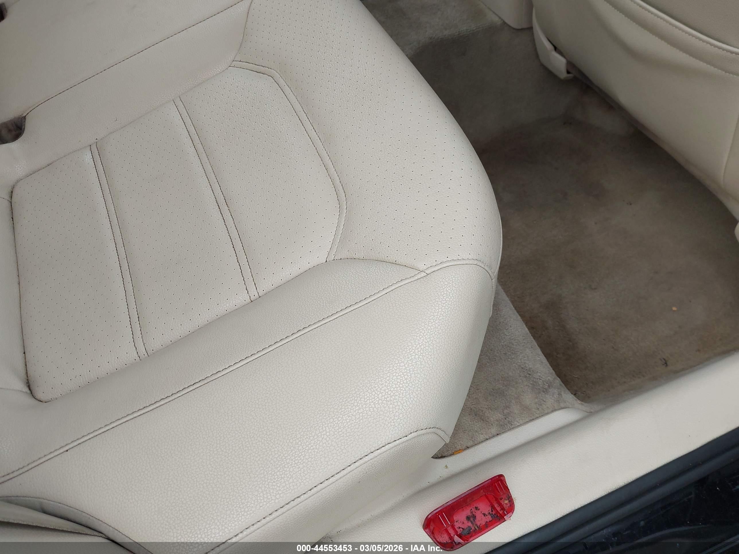 VOLKSWAGEN PASSAT image 8