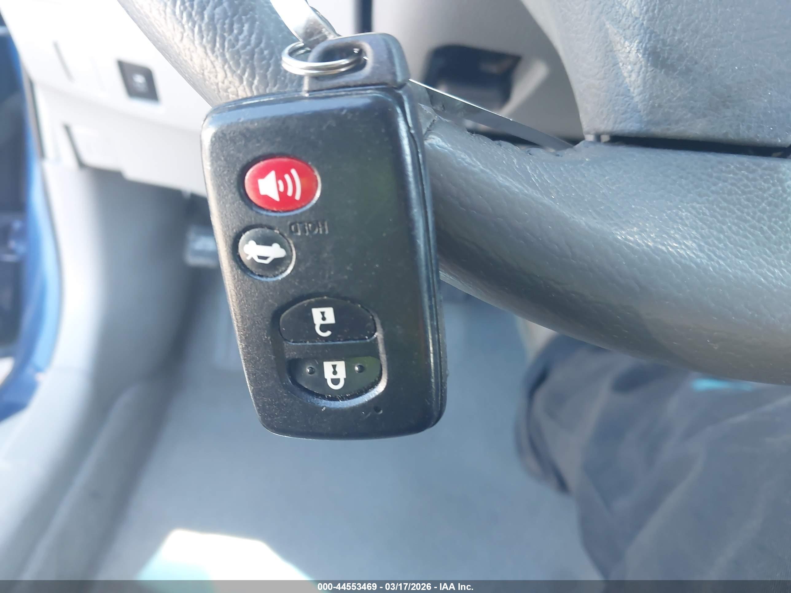 TOYOTA CAMRY image 11