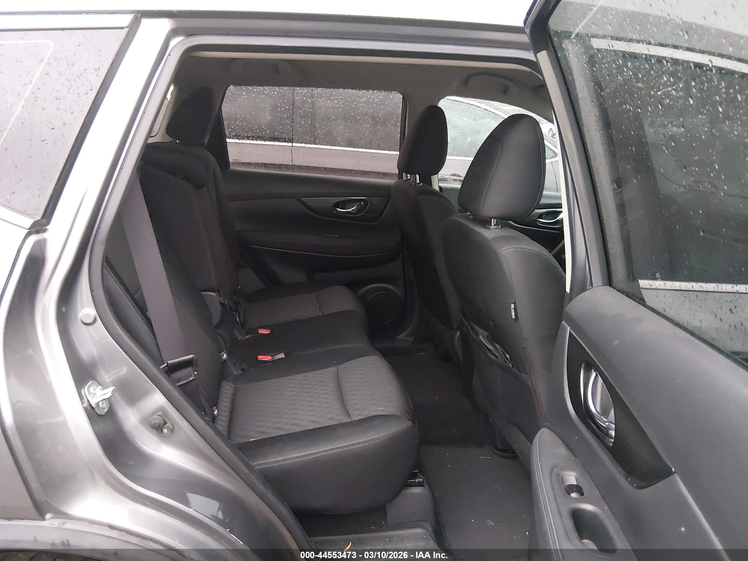 NISSAN ROGUE image 8