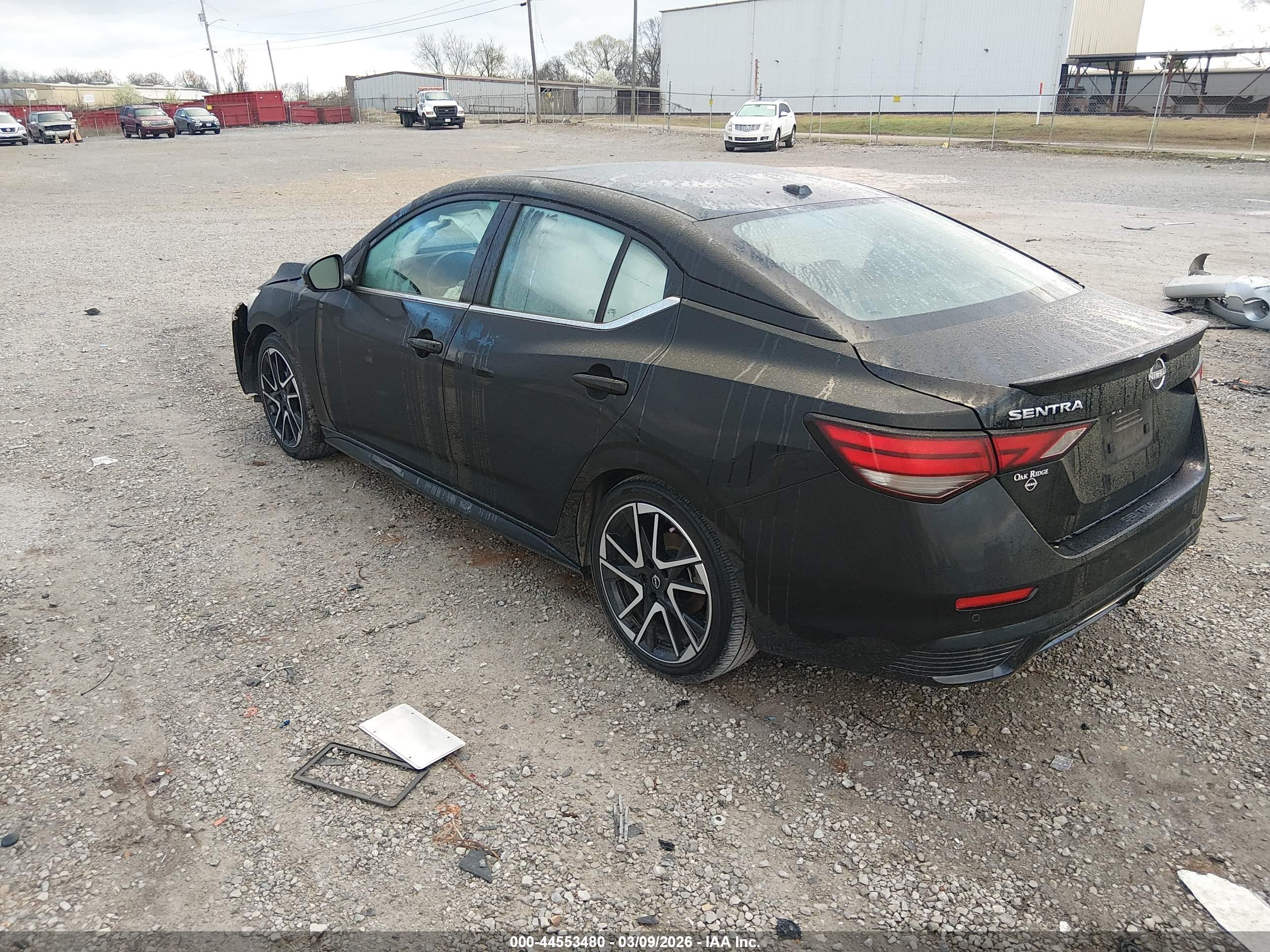 NISSAN SENTRA image 3
