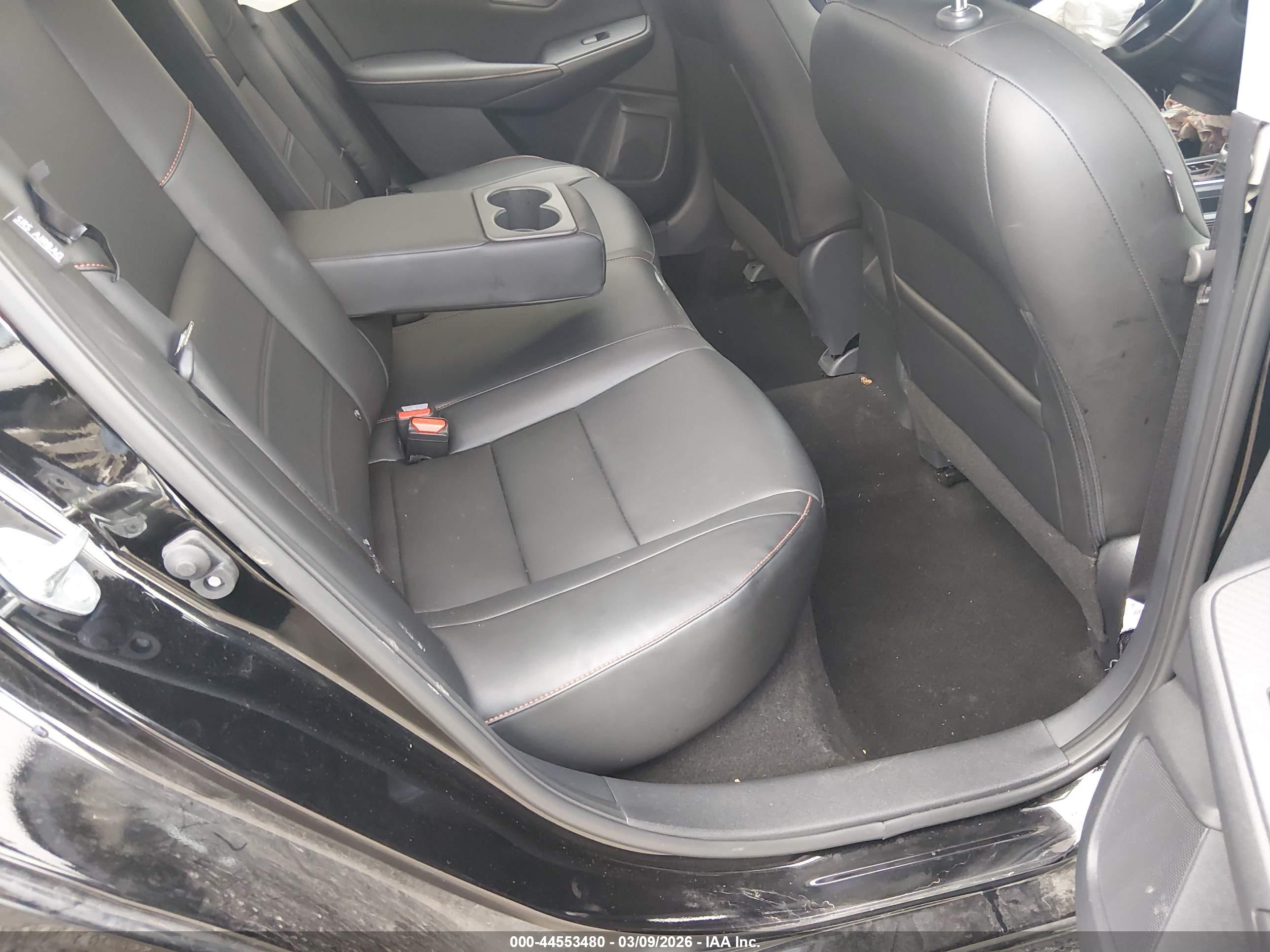 NISSAN SENTRA image 8