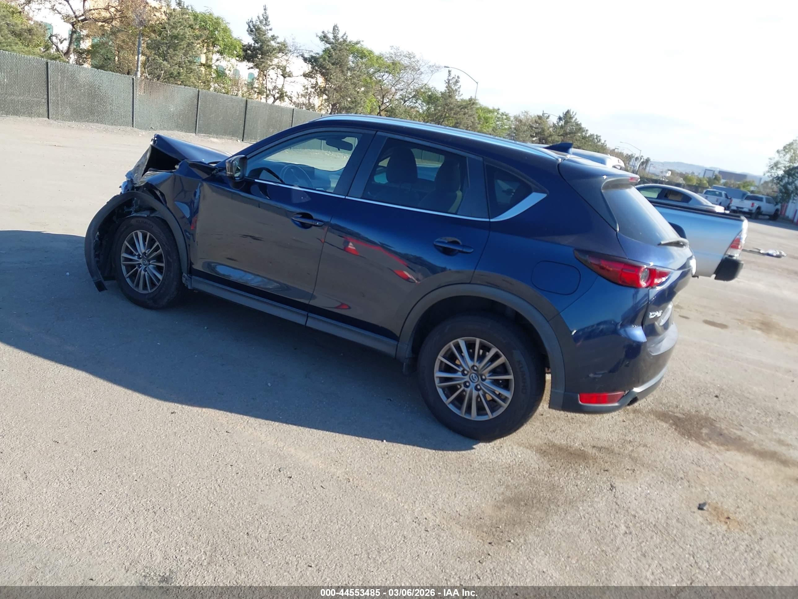 MAZDA CX-5 image 3