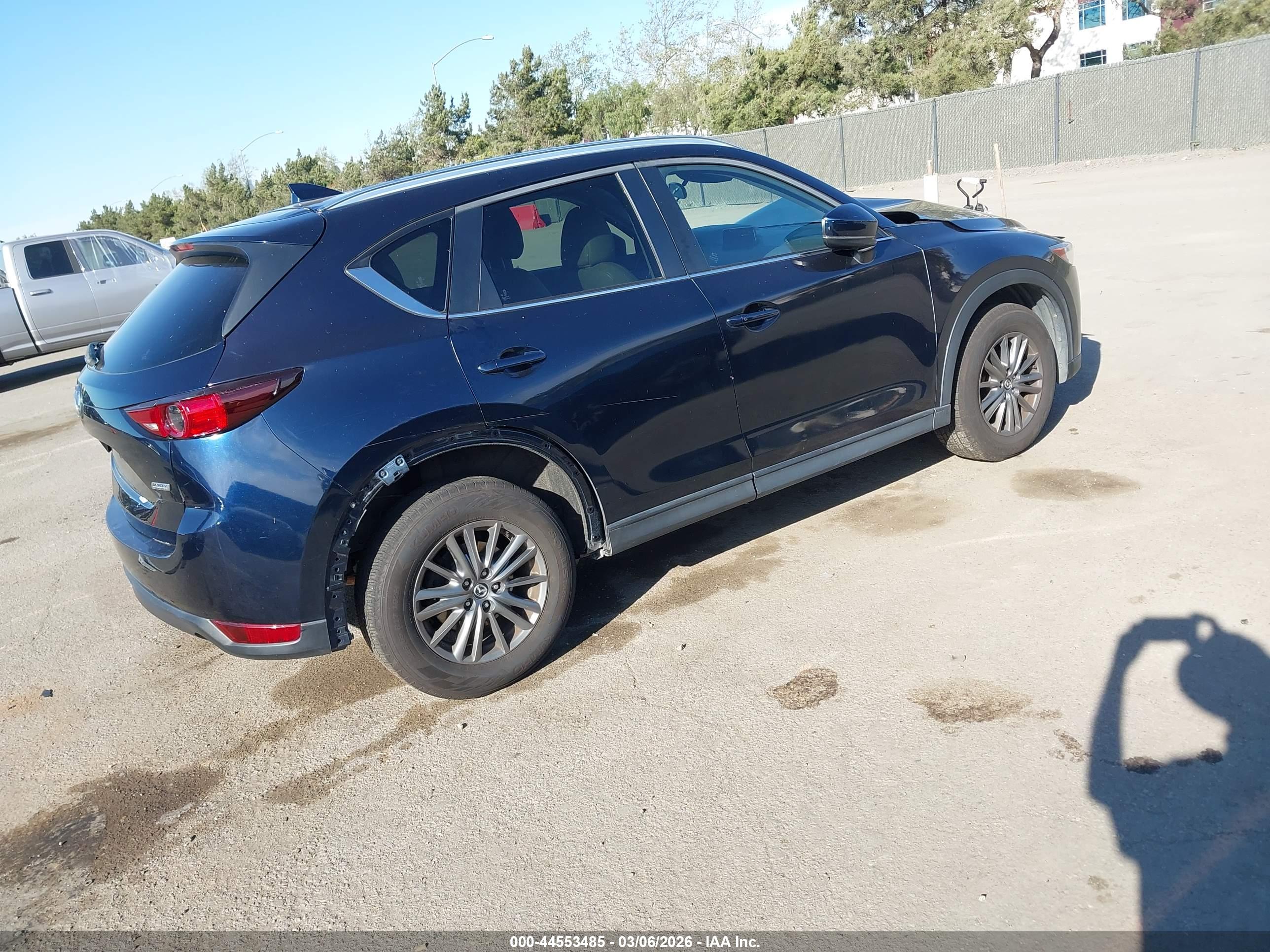 MAZDA CX-5 image 4