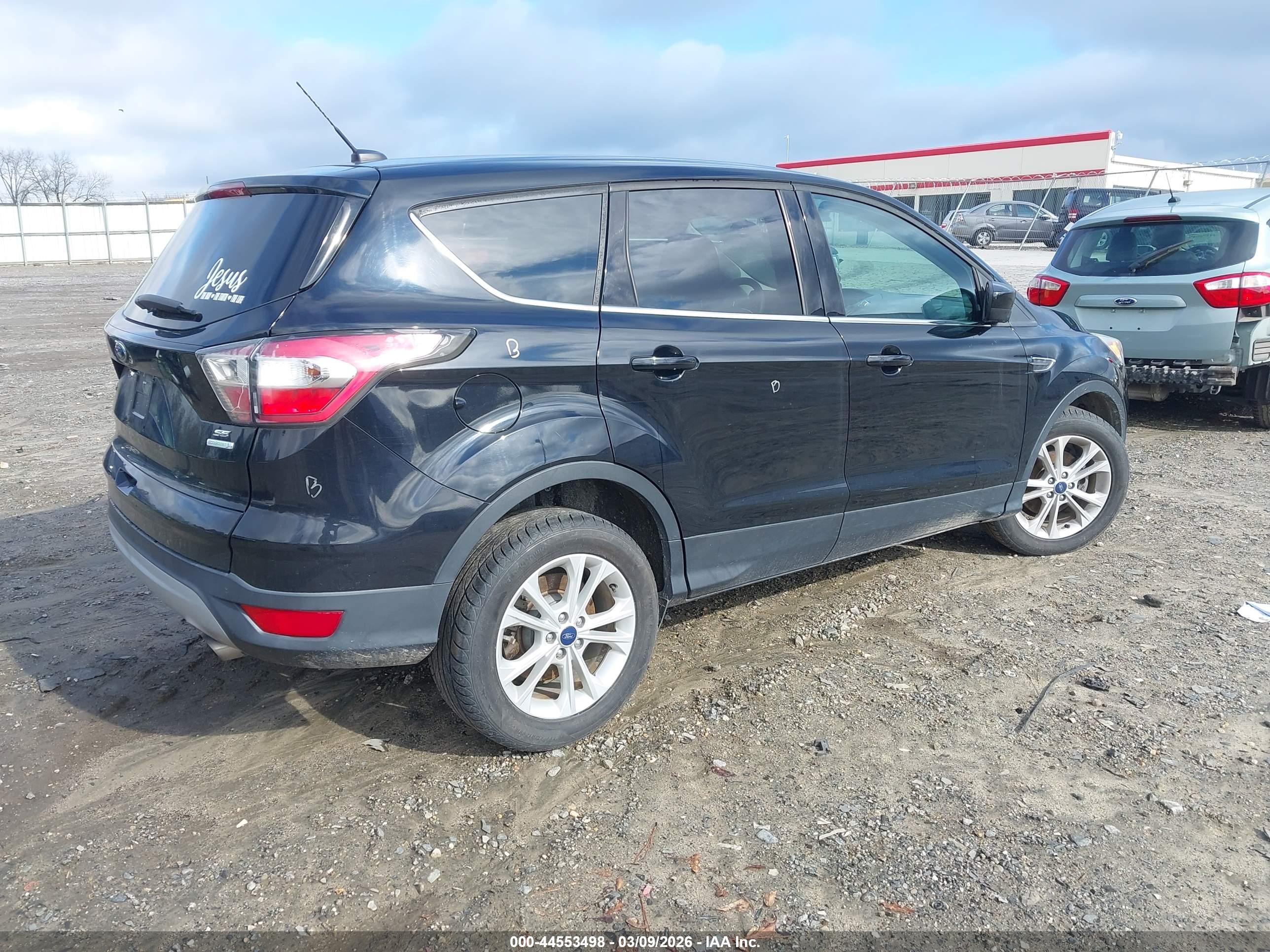 FORD ESCAPE image 4