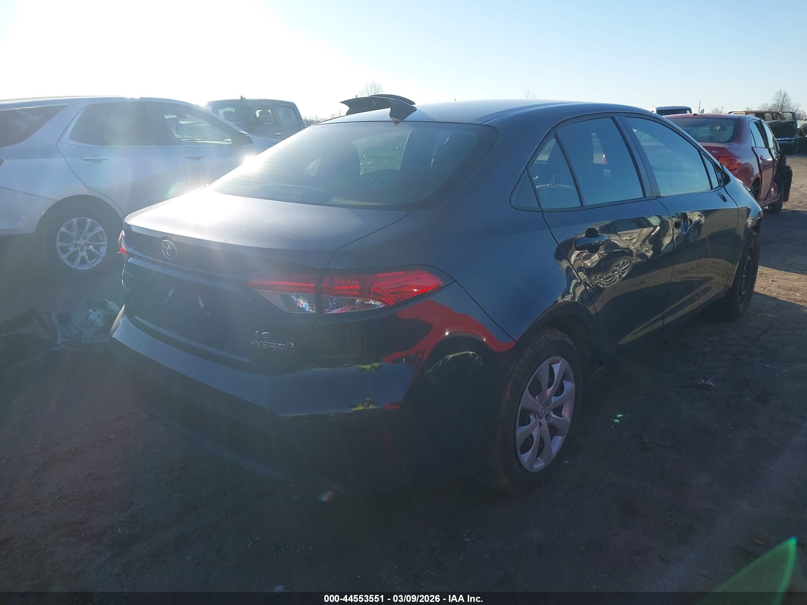 TOYOTA COROLLA image 4