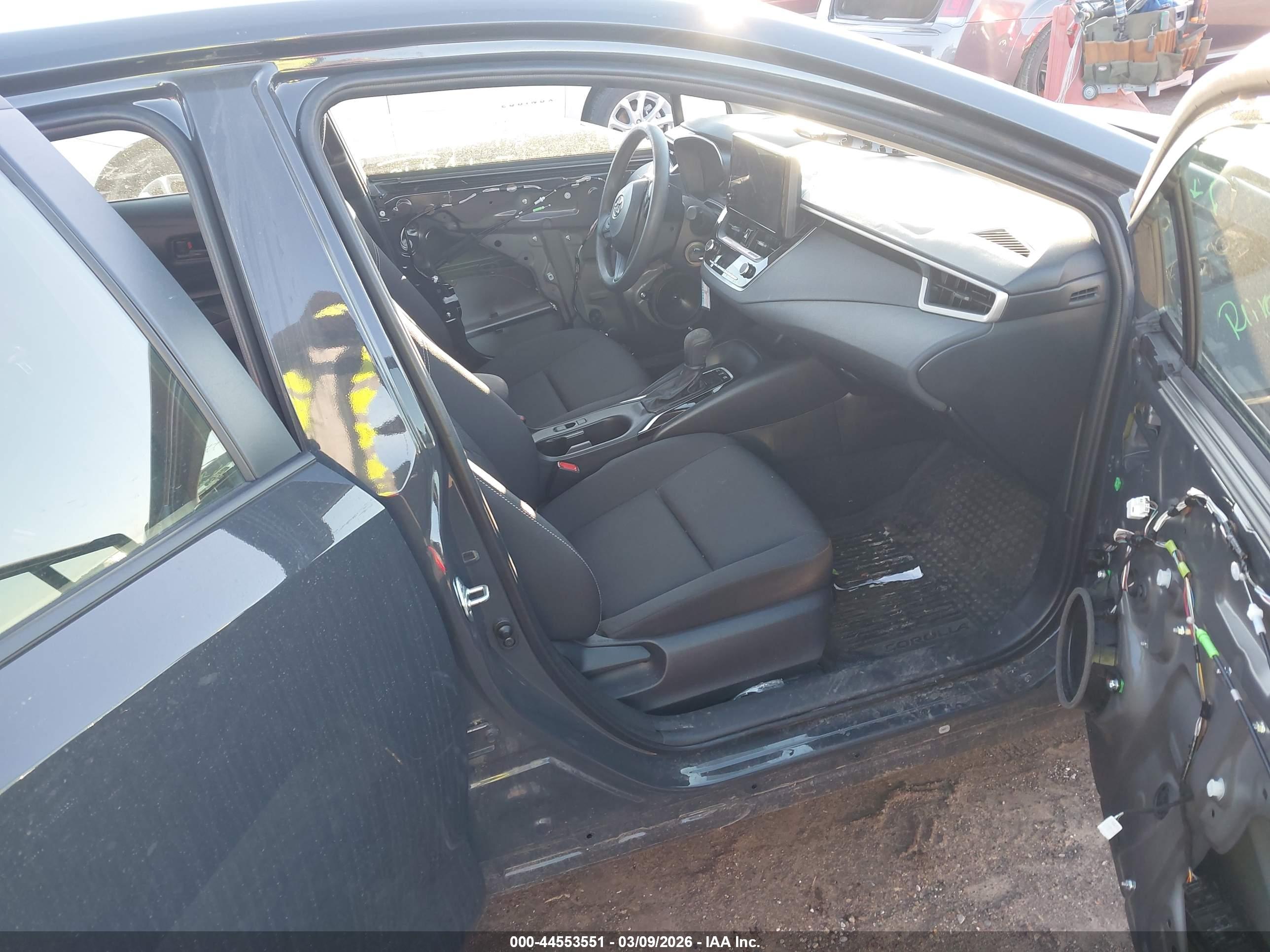 TOYOTA COROLLA image 5