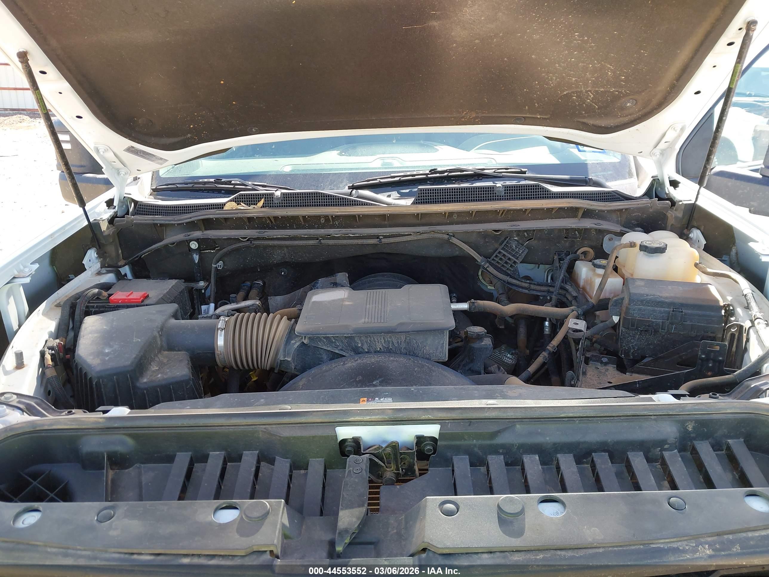 CHEVROLET SILVERADO image 10