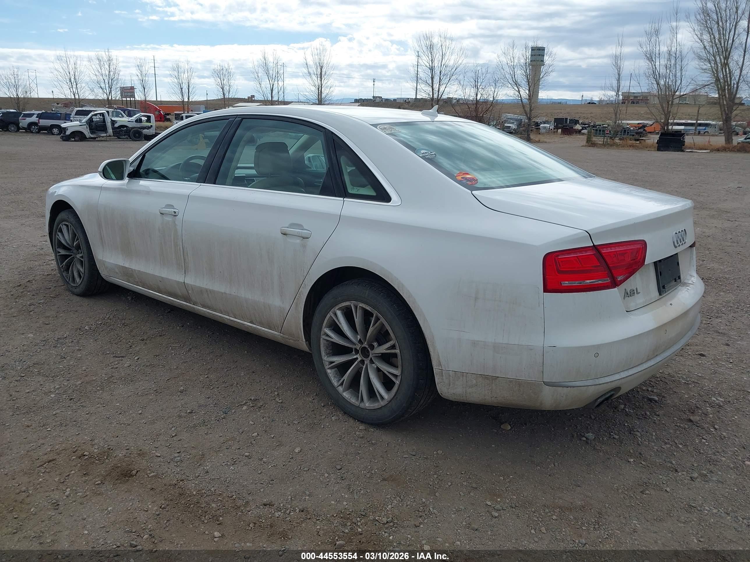 AUDI A8 image 3