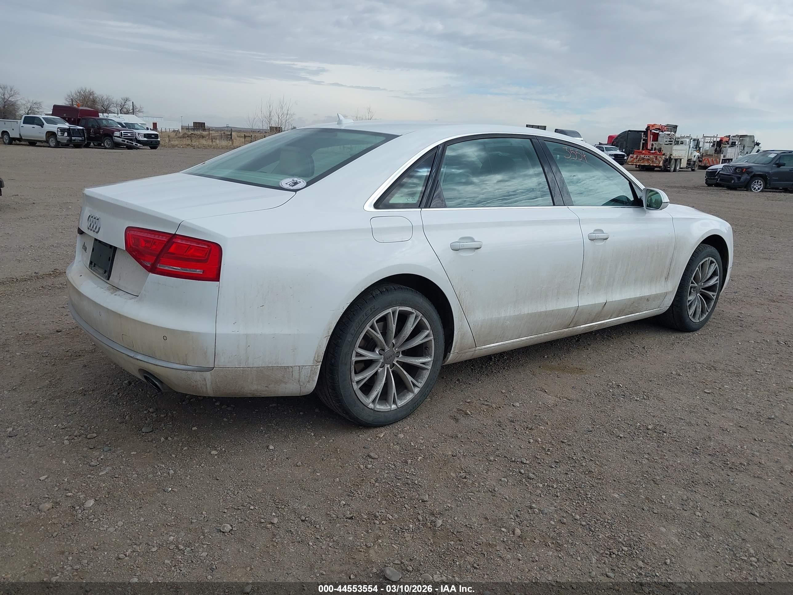 AUDI A8 image 4