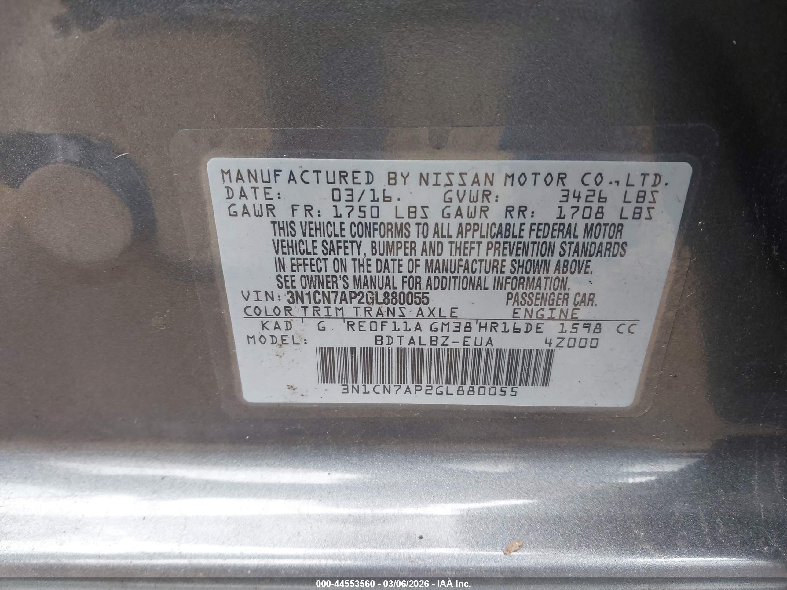 NISSAN VERSA image 9