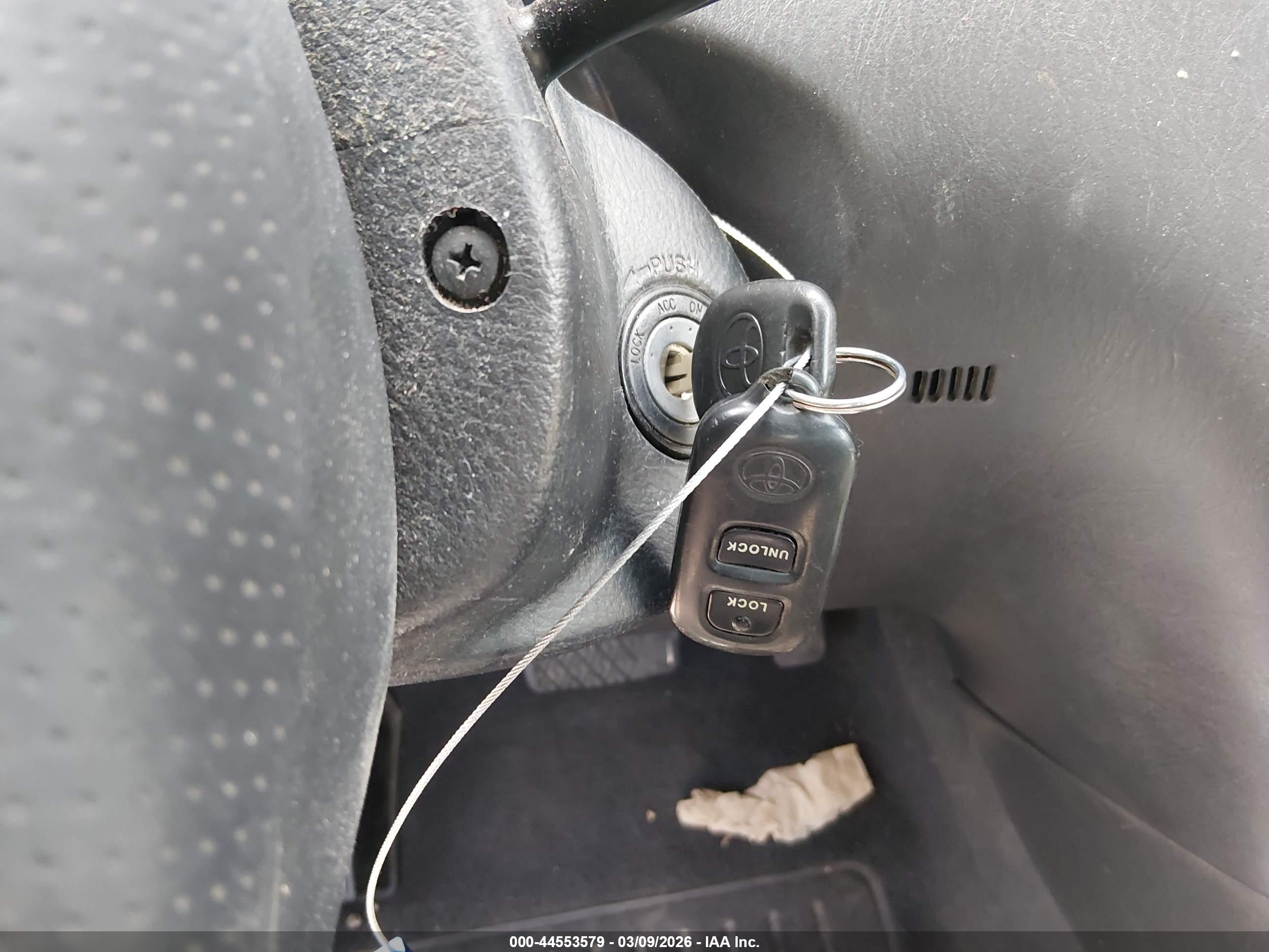 TOYOTA COROLLA image 11