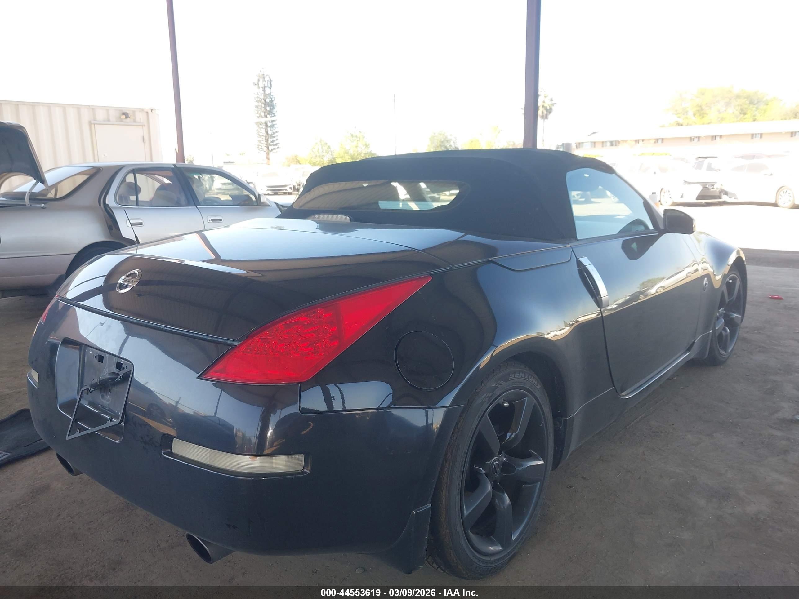NISSAN 350Z image 4