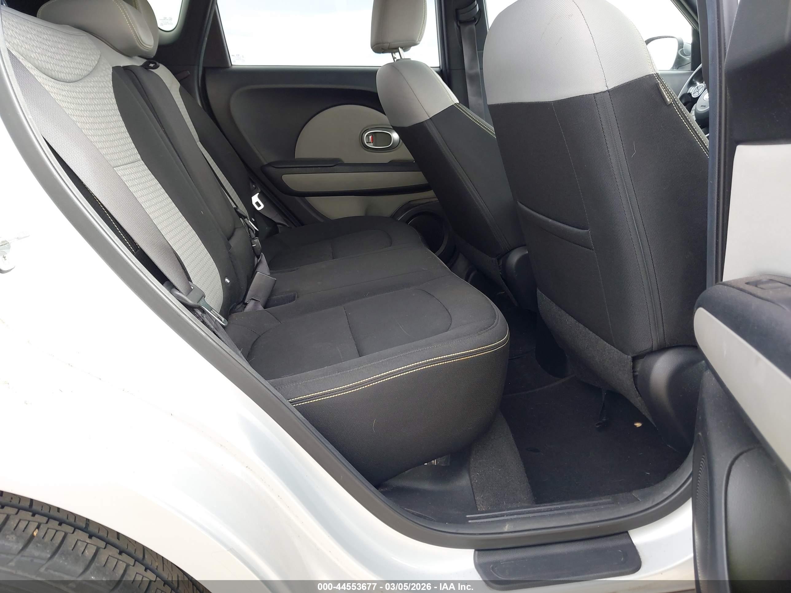 KIA SOUL image 8