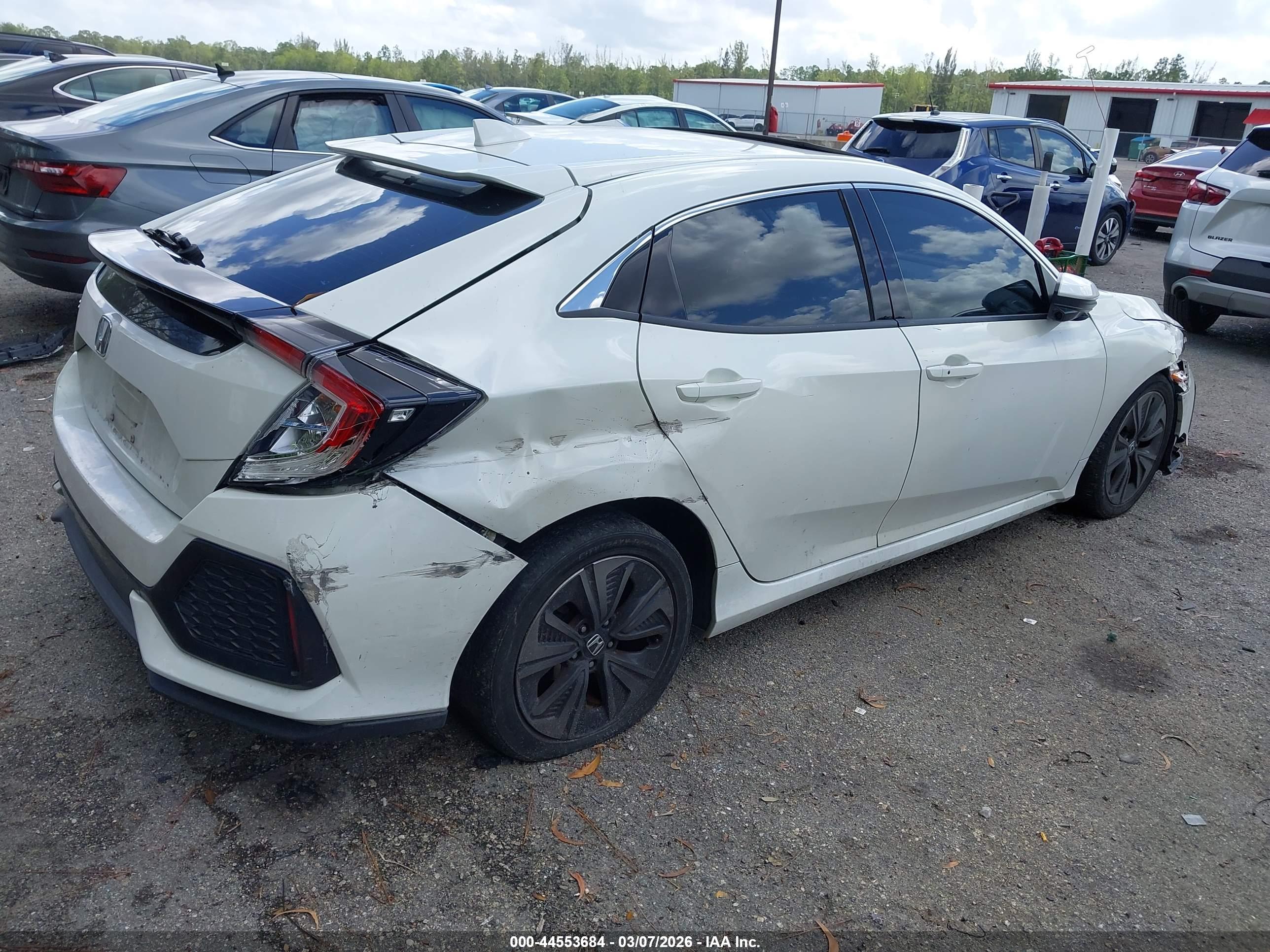 HONDA CIVIC image 4