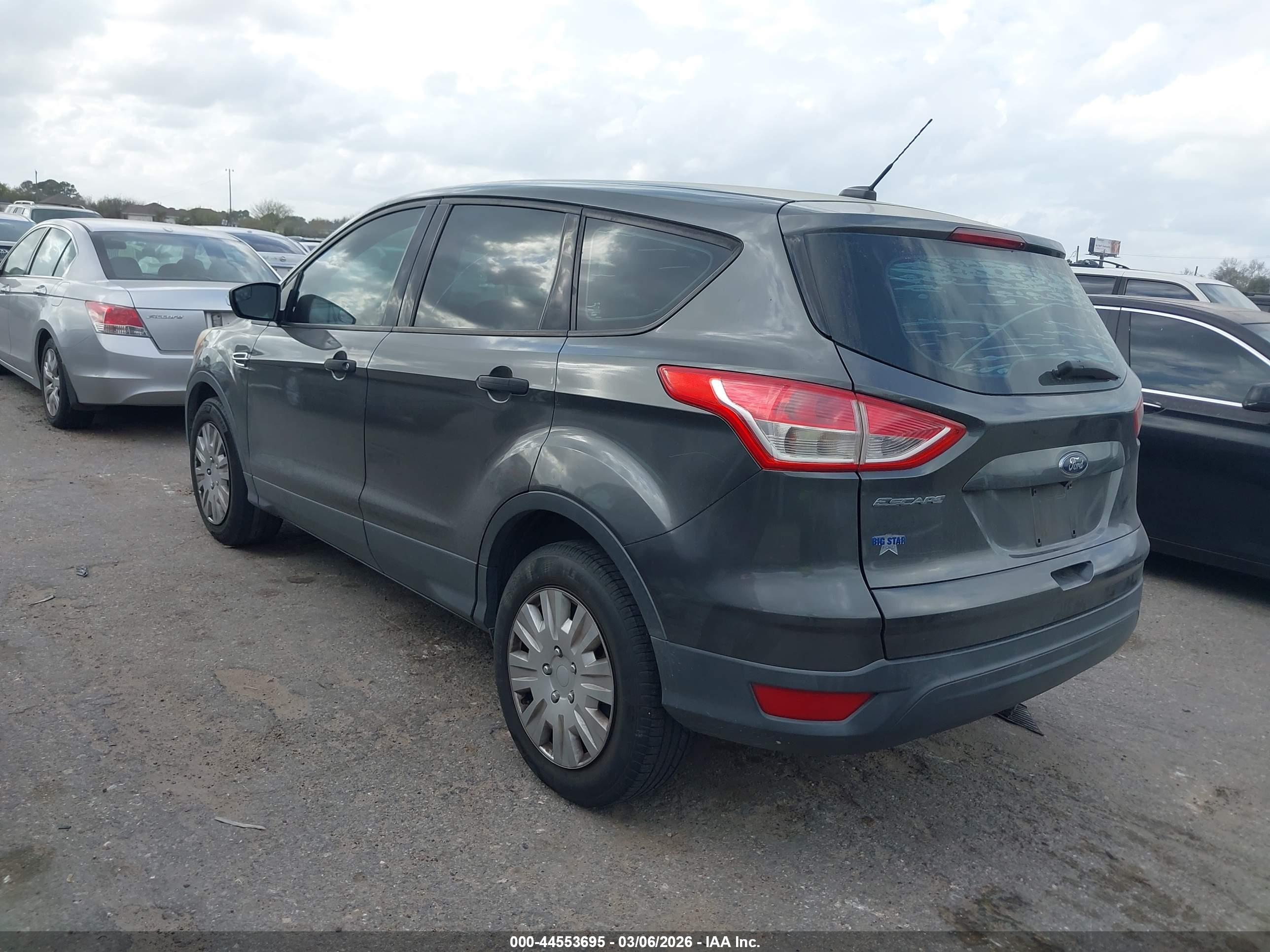 FORD ESCAPE image 3