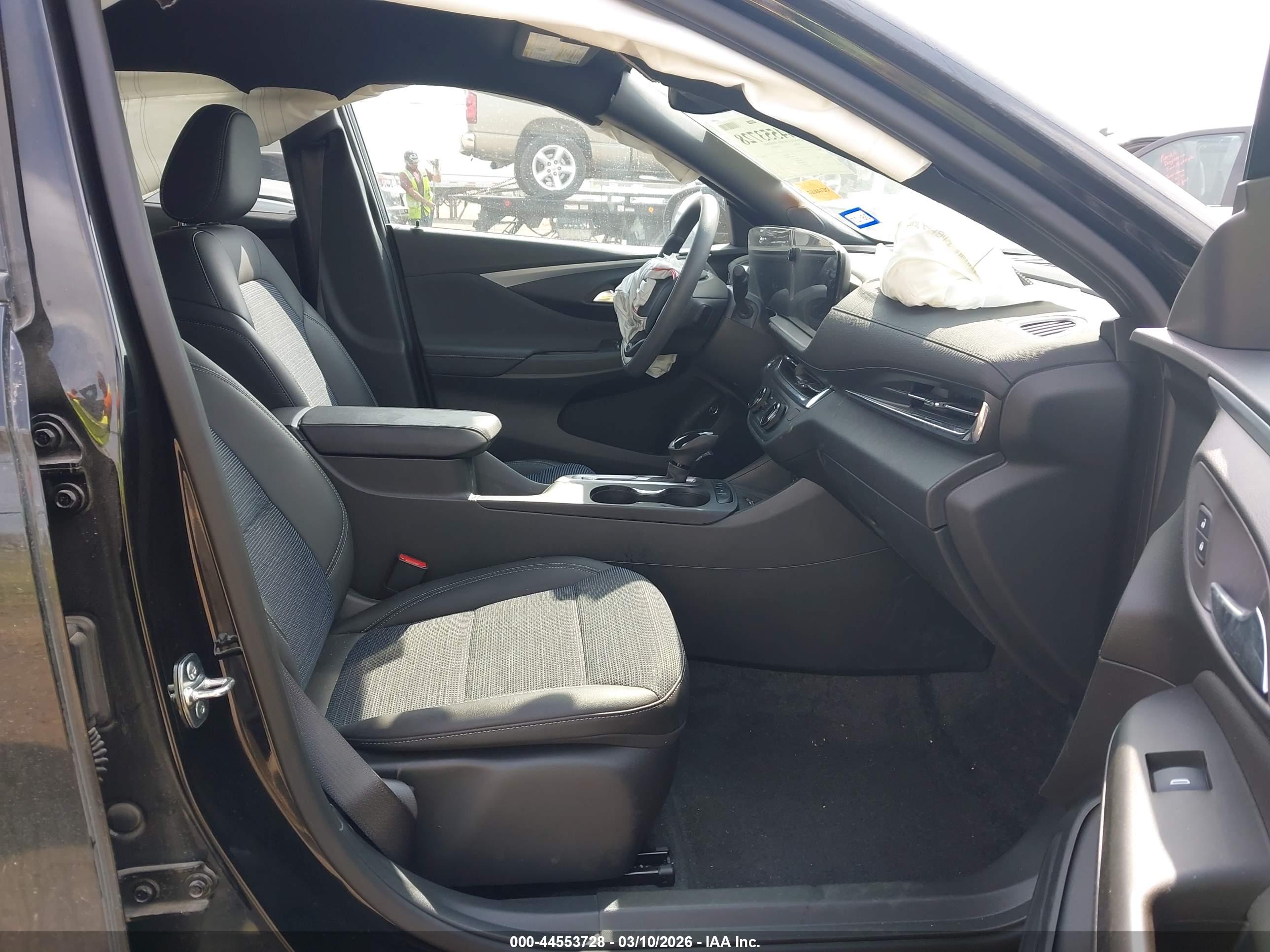 BUICK ENVISTA image 5