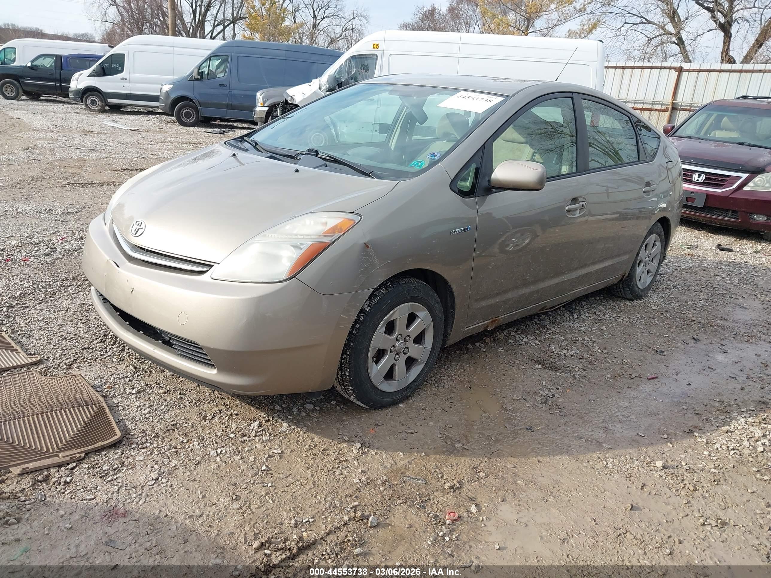 TOYOTA PRIUS image 2