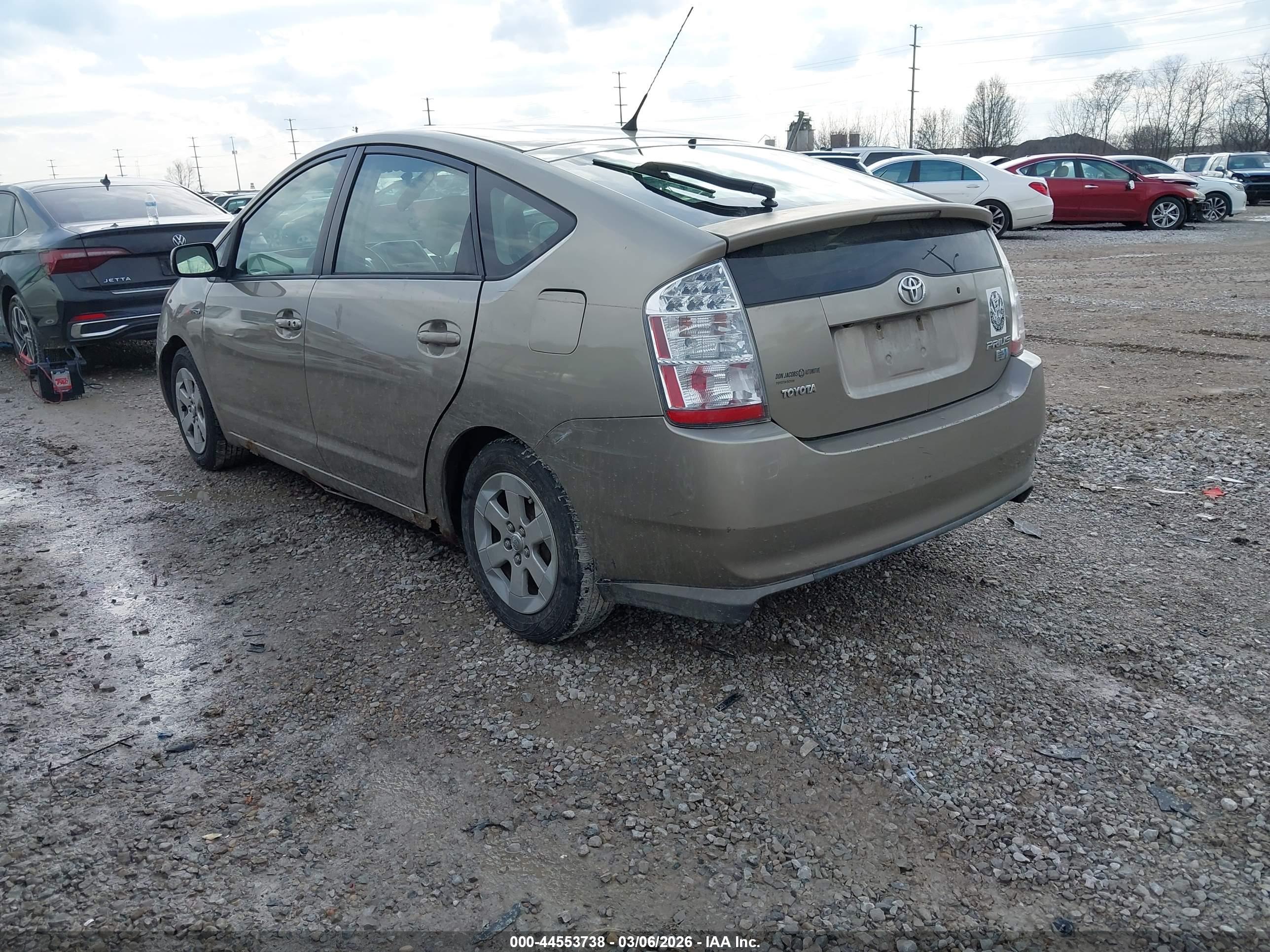TOYOTA PRIUS image 3