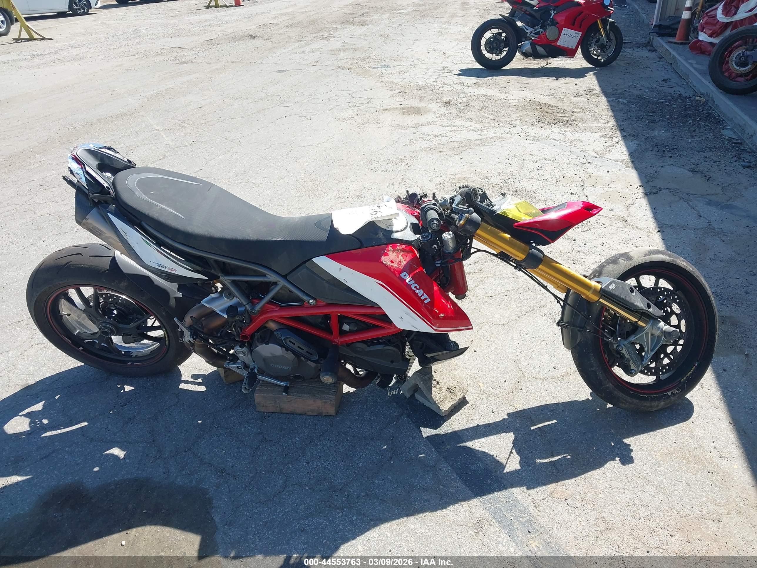 DUCATI HYPERMOTARD image 8