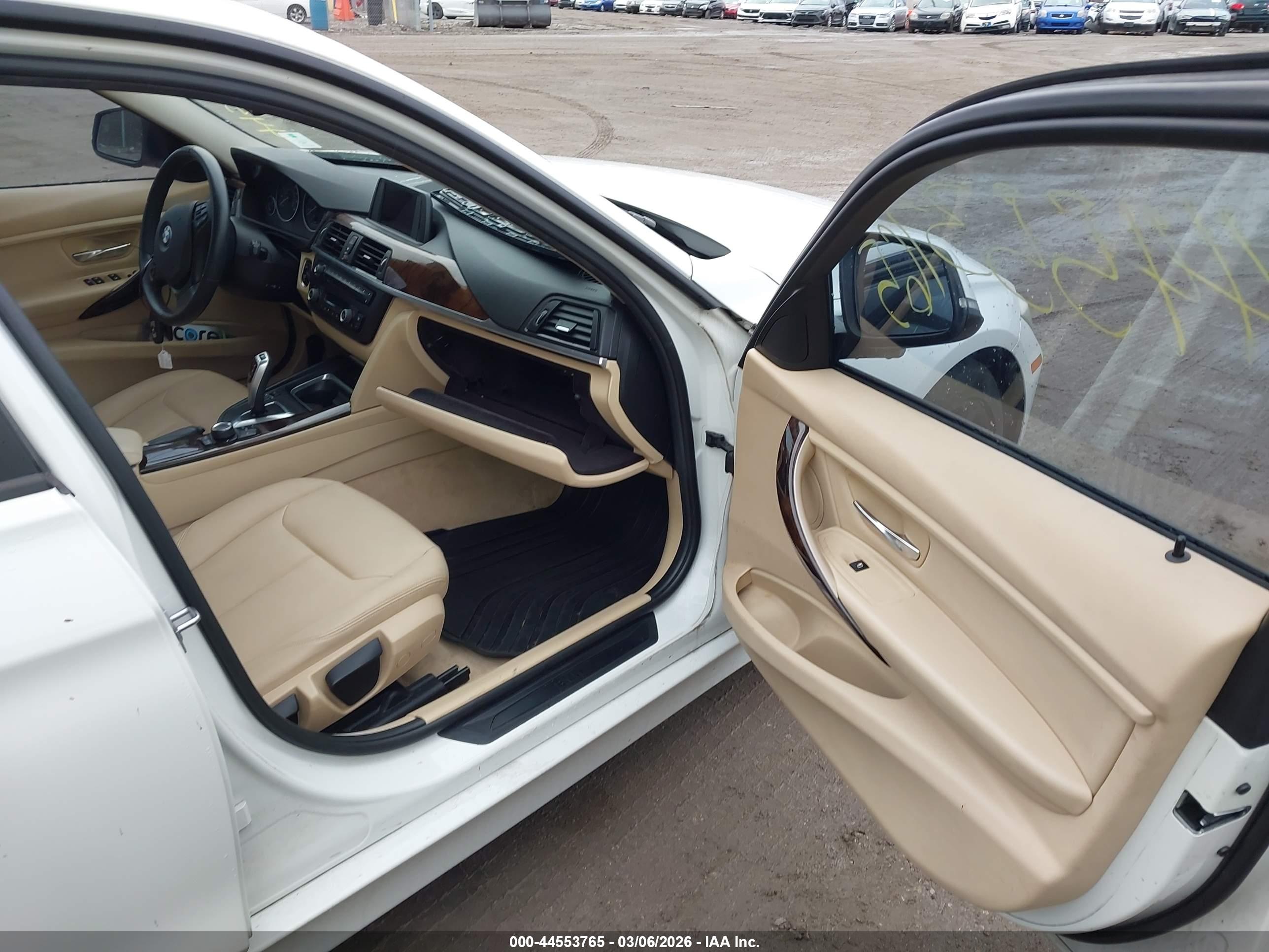 BMW 320I image 5