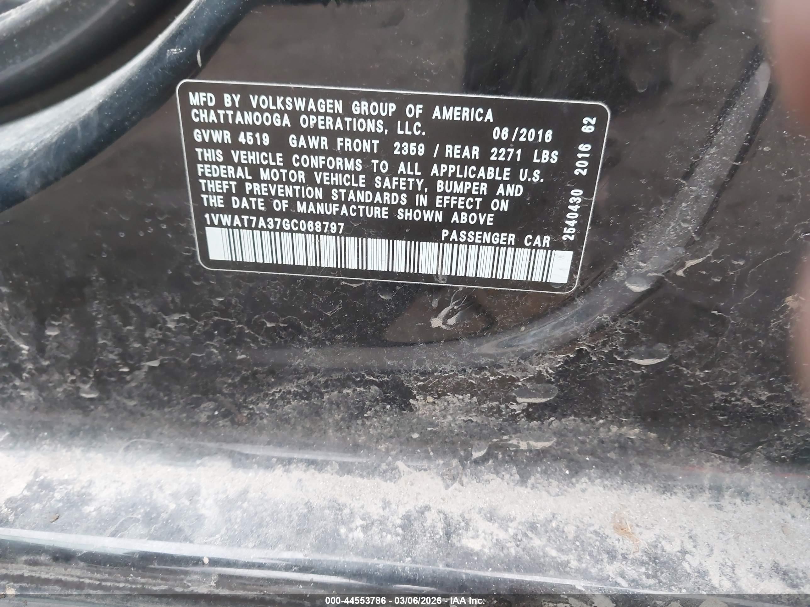 VOLKSWAGEN PASSAT image 9