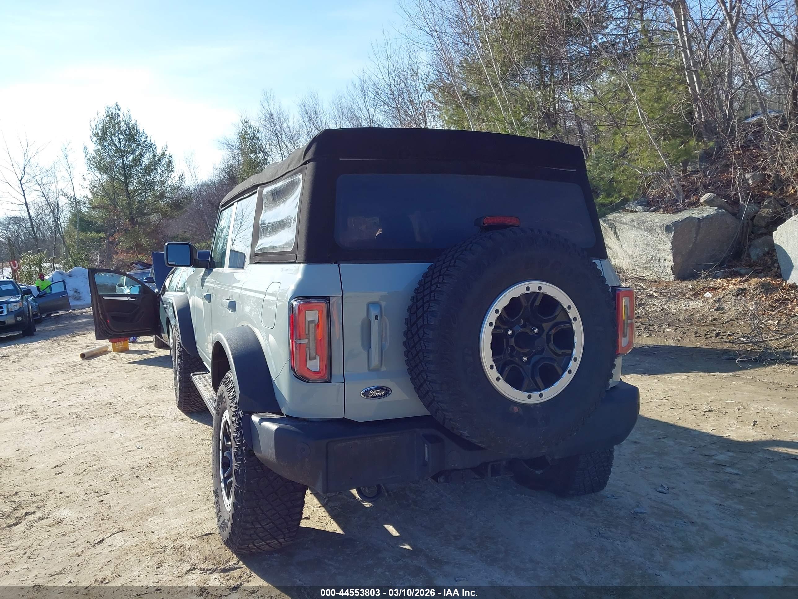 FORD BRONCO image 3