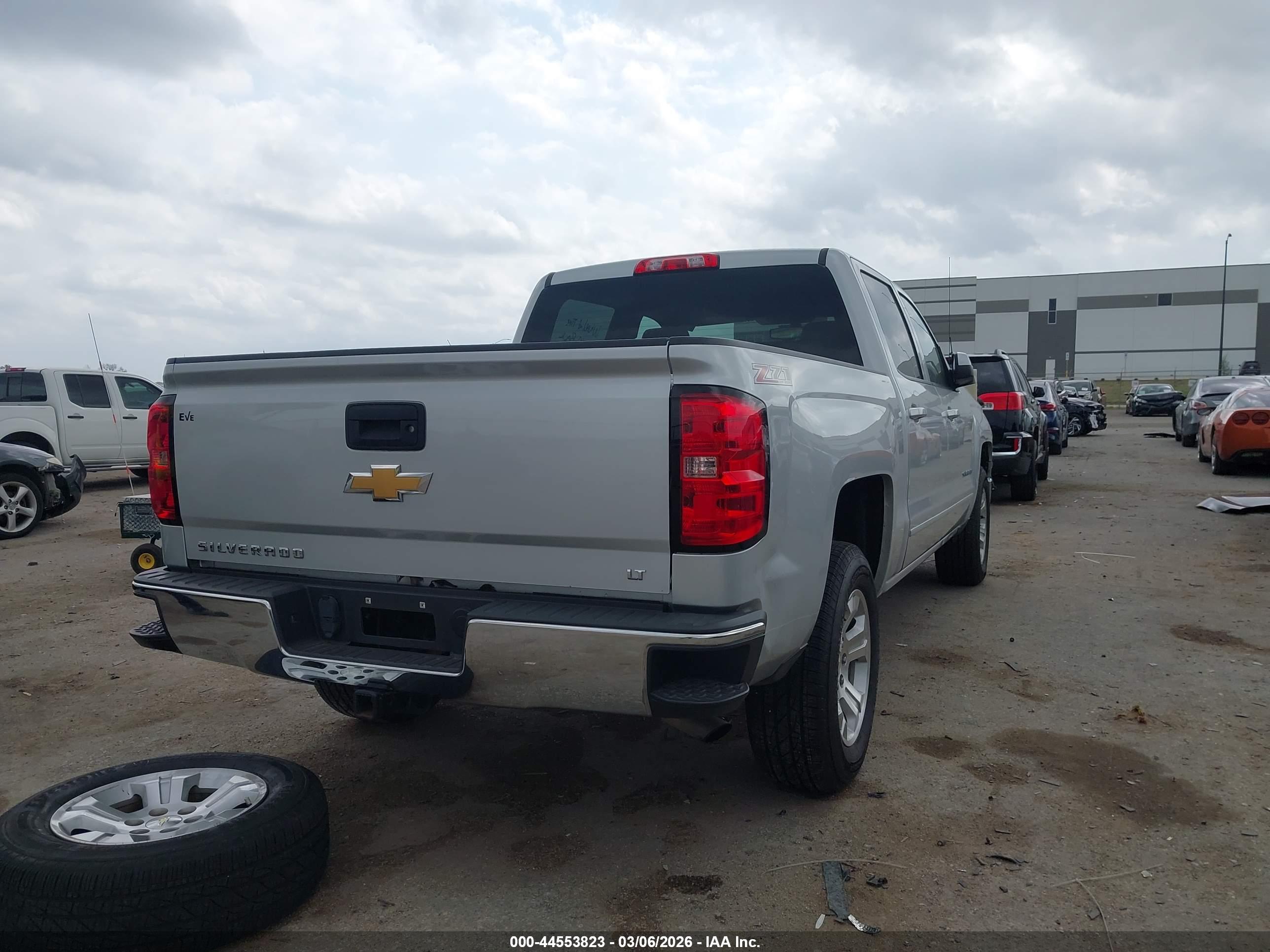 CHEVROLET SILVERADO image 4