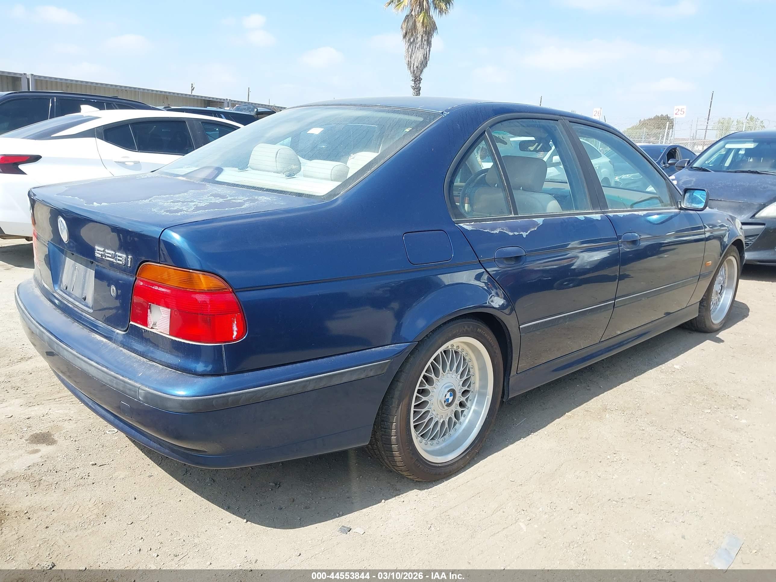 BMW 528IA image 4