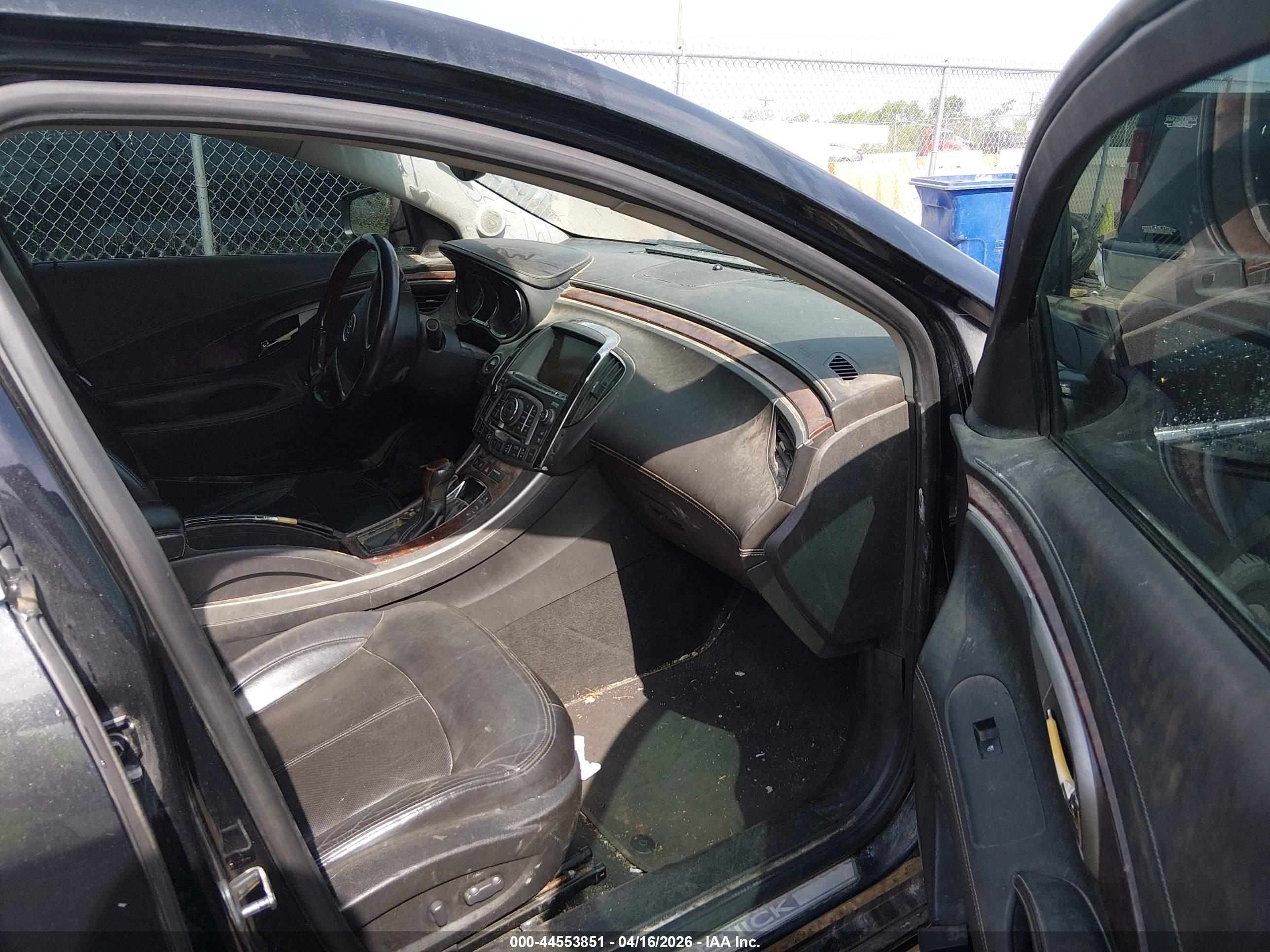 BUICK LACROSSE image 5