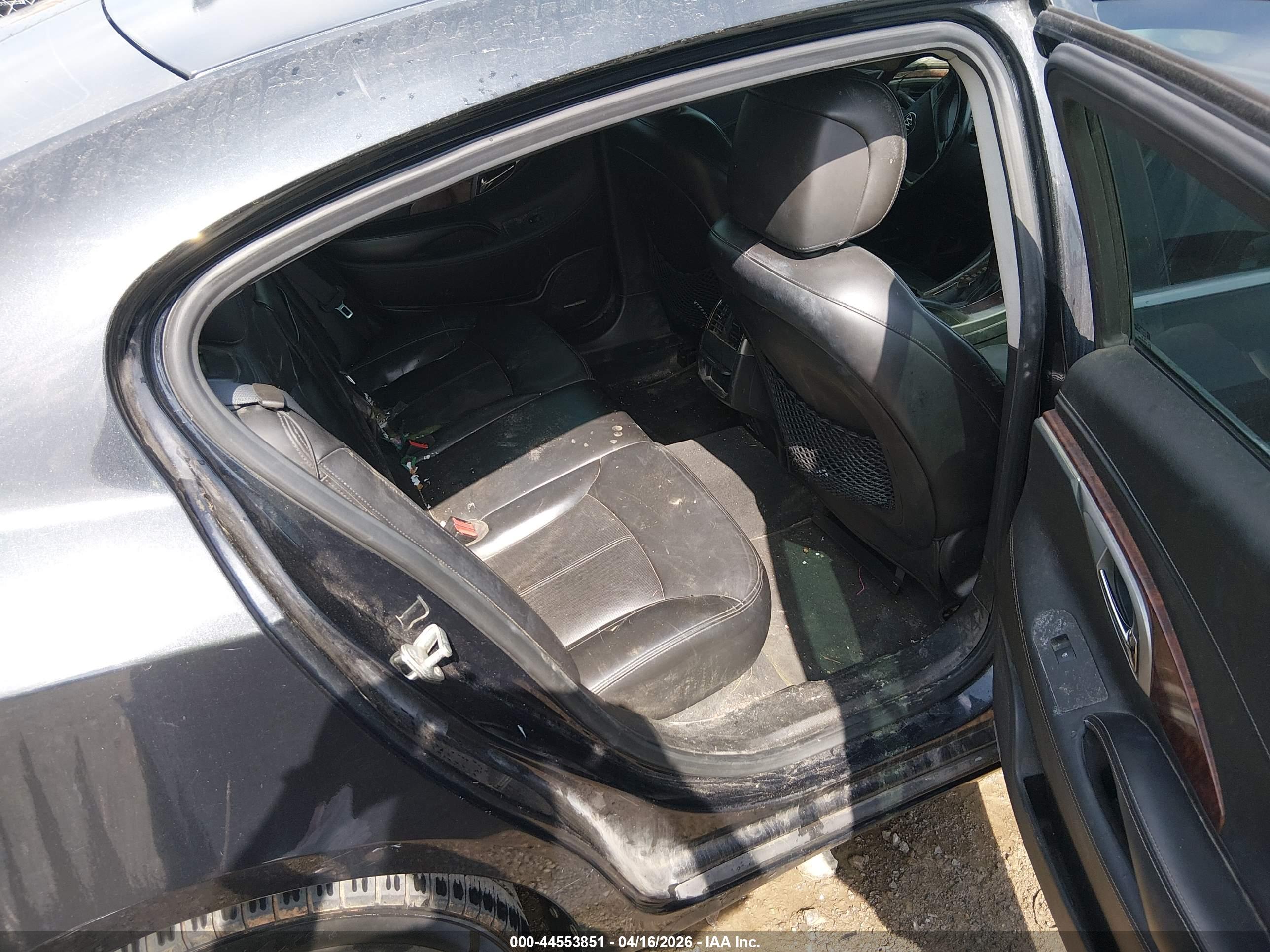 BUICK LACROSSE image 8