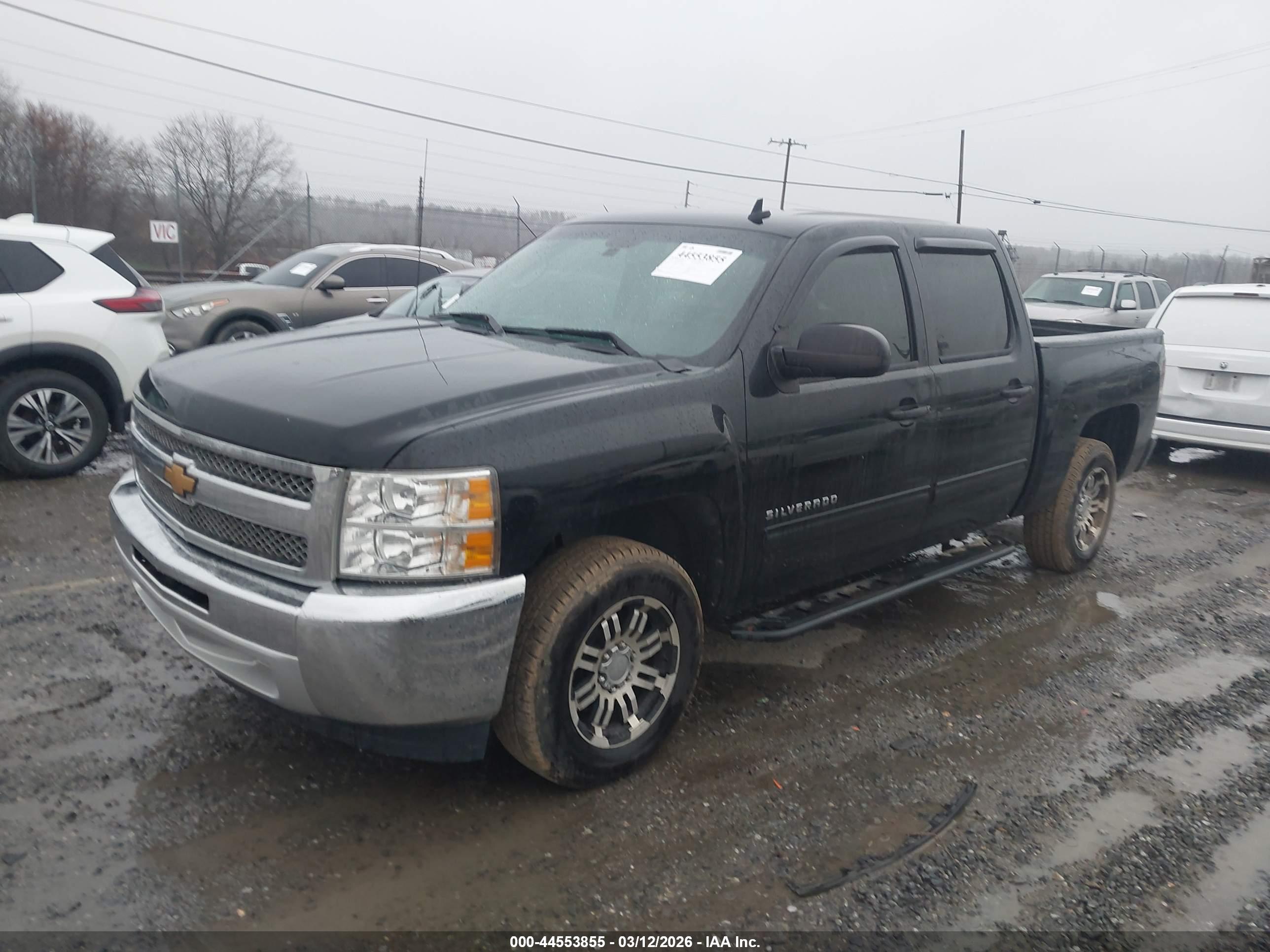 CHEVROLET SILVERADO image 2