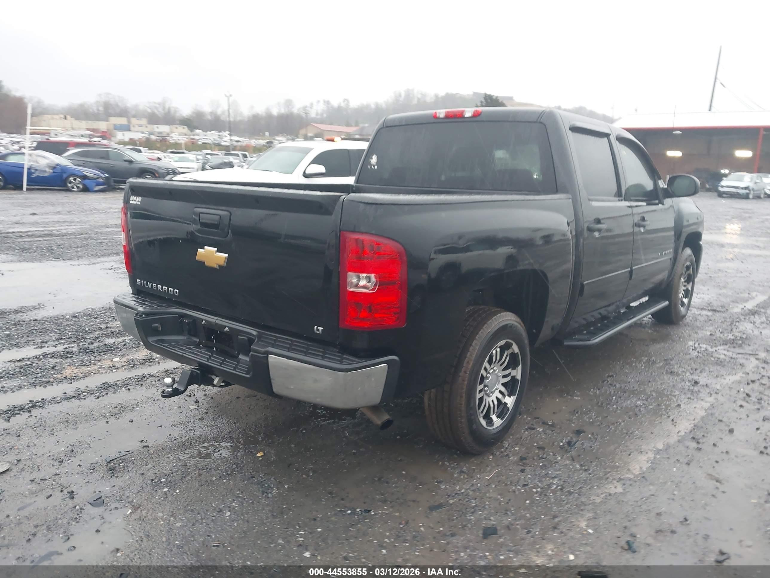 CHEVROLET SILVERADO image 4
