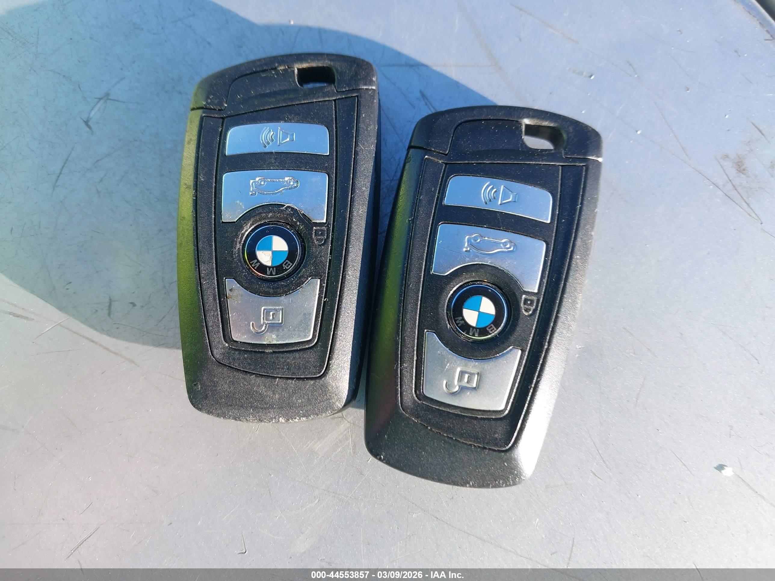 BMW 528I image 11