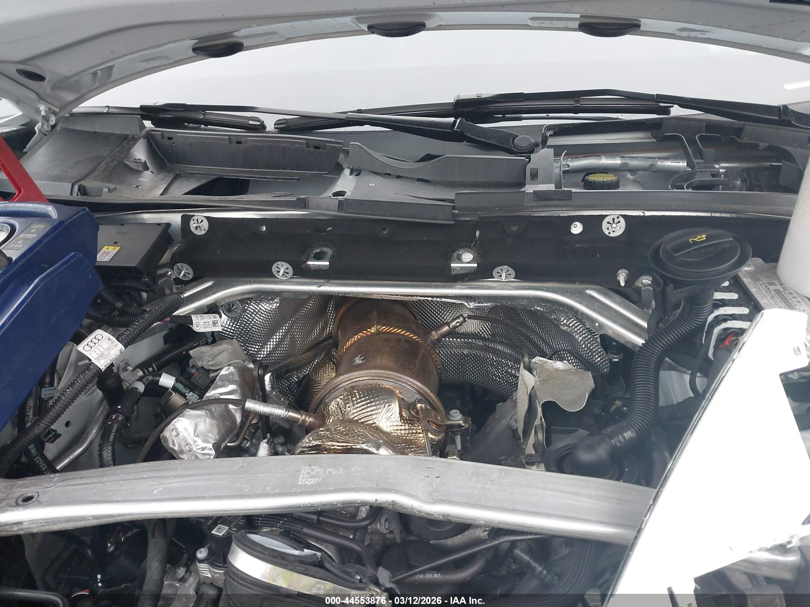 AUDI Q8 image 10