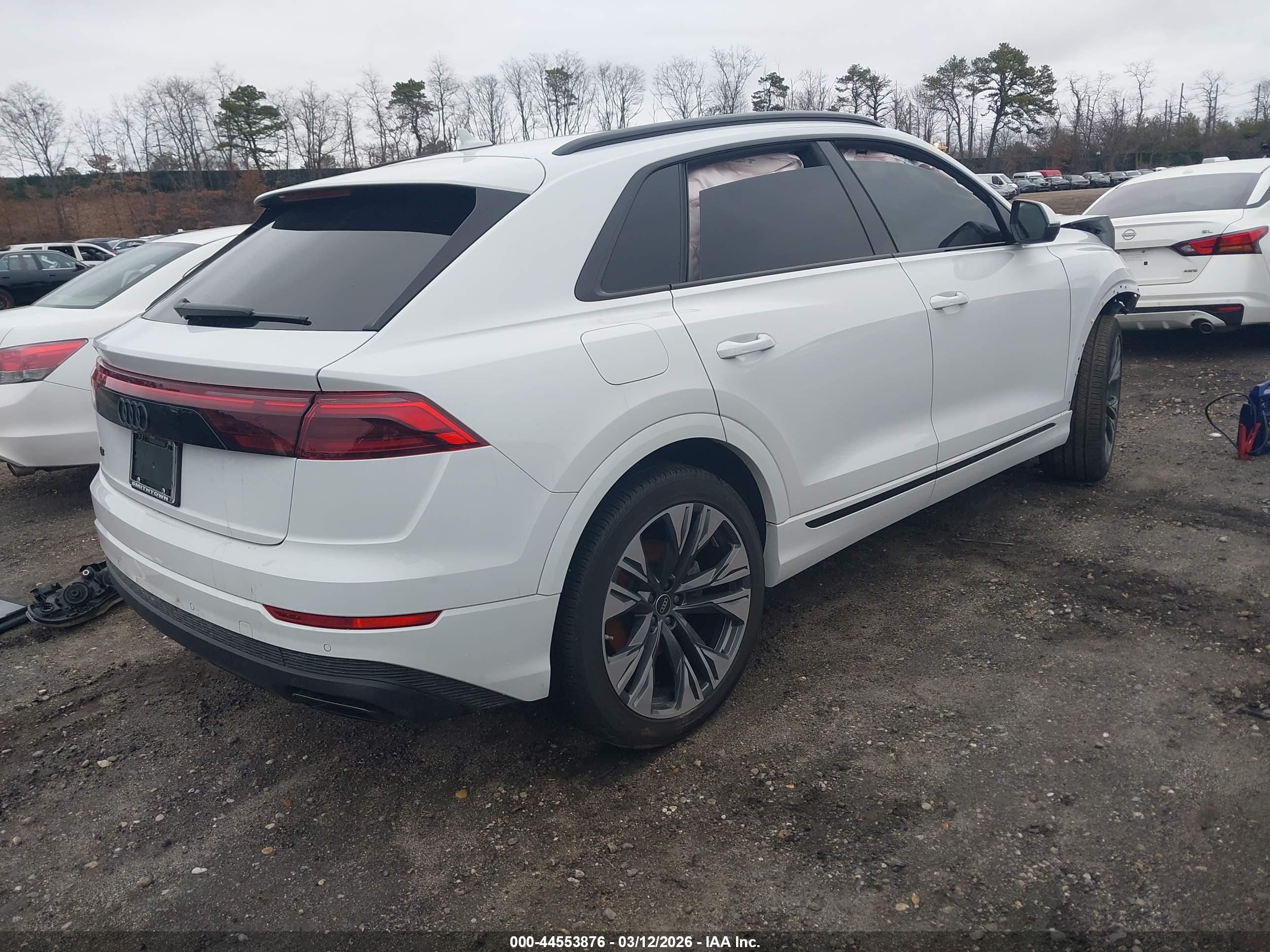 AUDI Q8 image 4