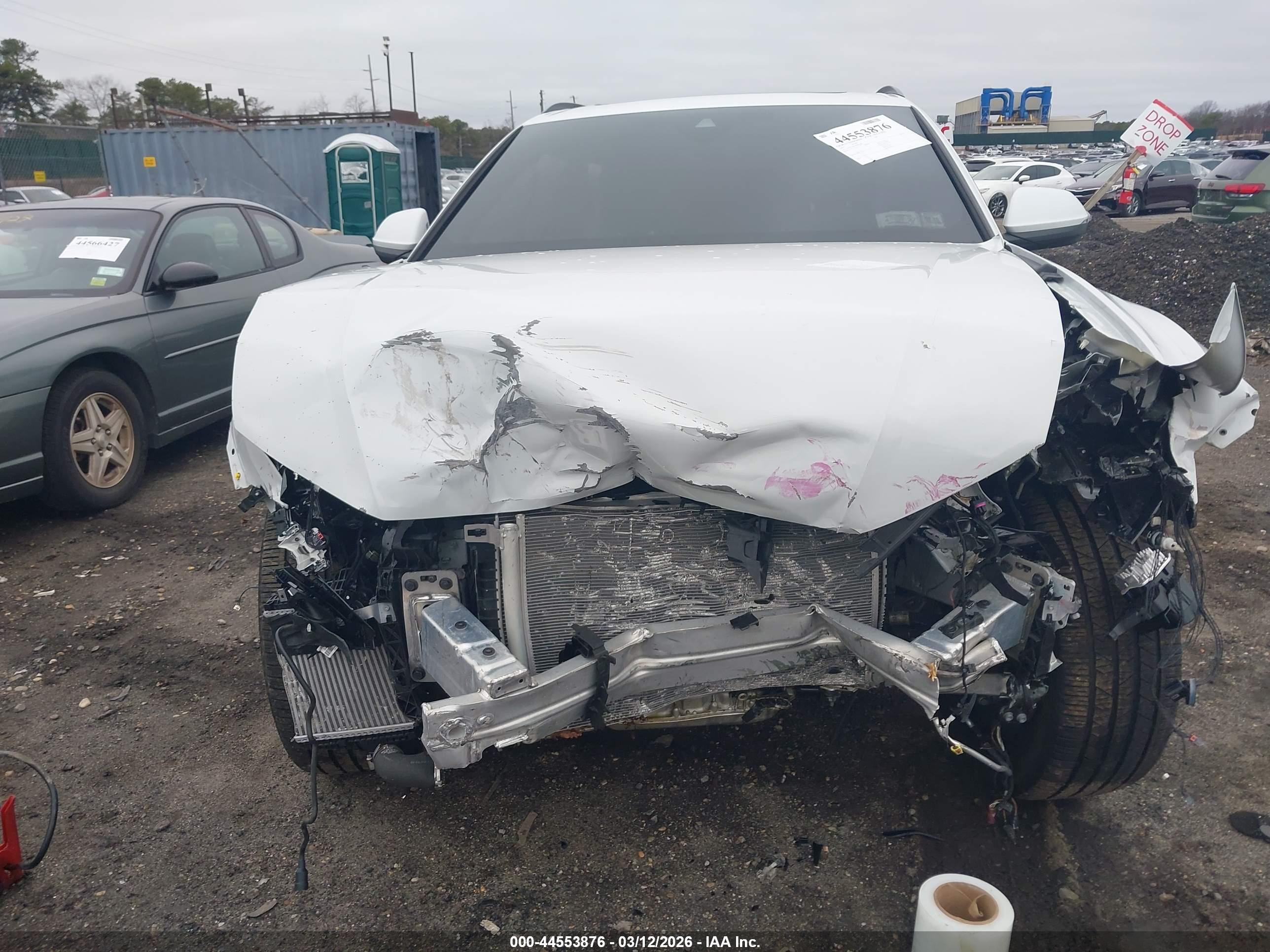 AUDI Q8 image 6