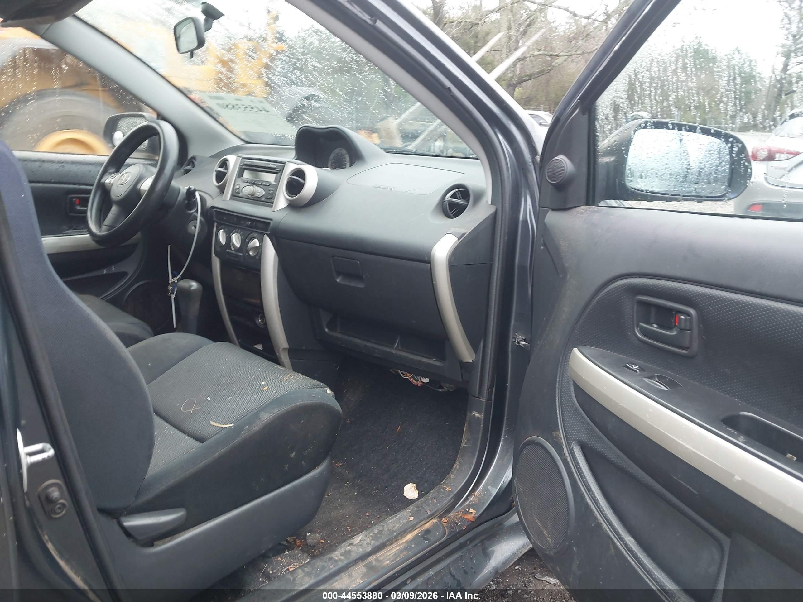 SCION XA image 5