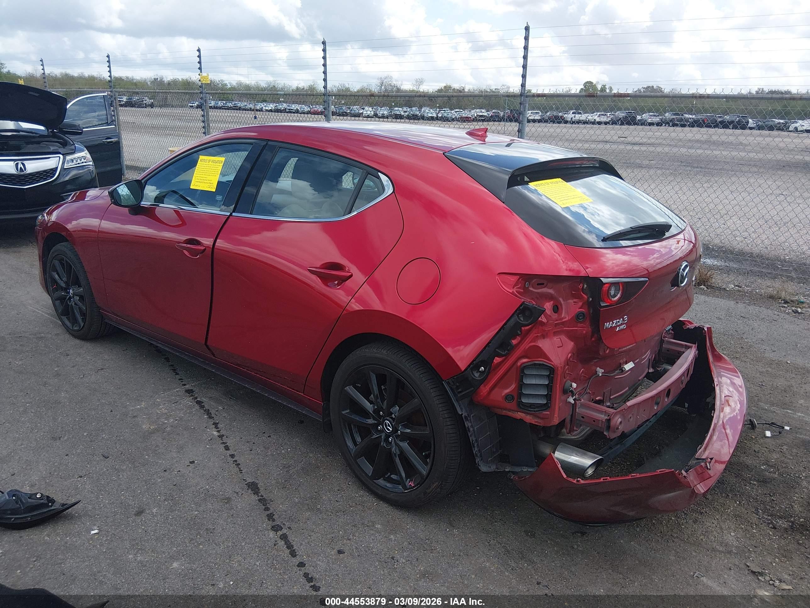 MAZDA MAZDA3 image 3
