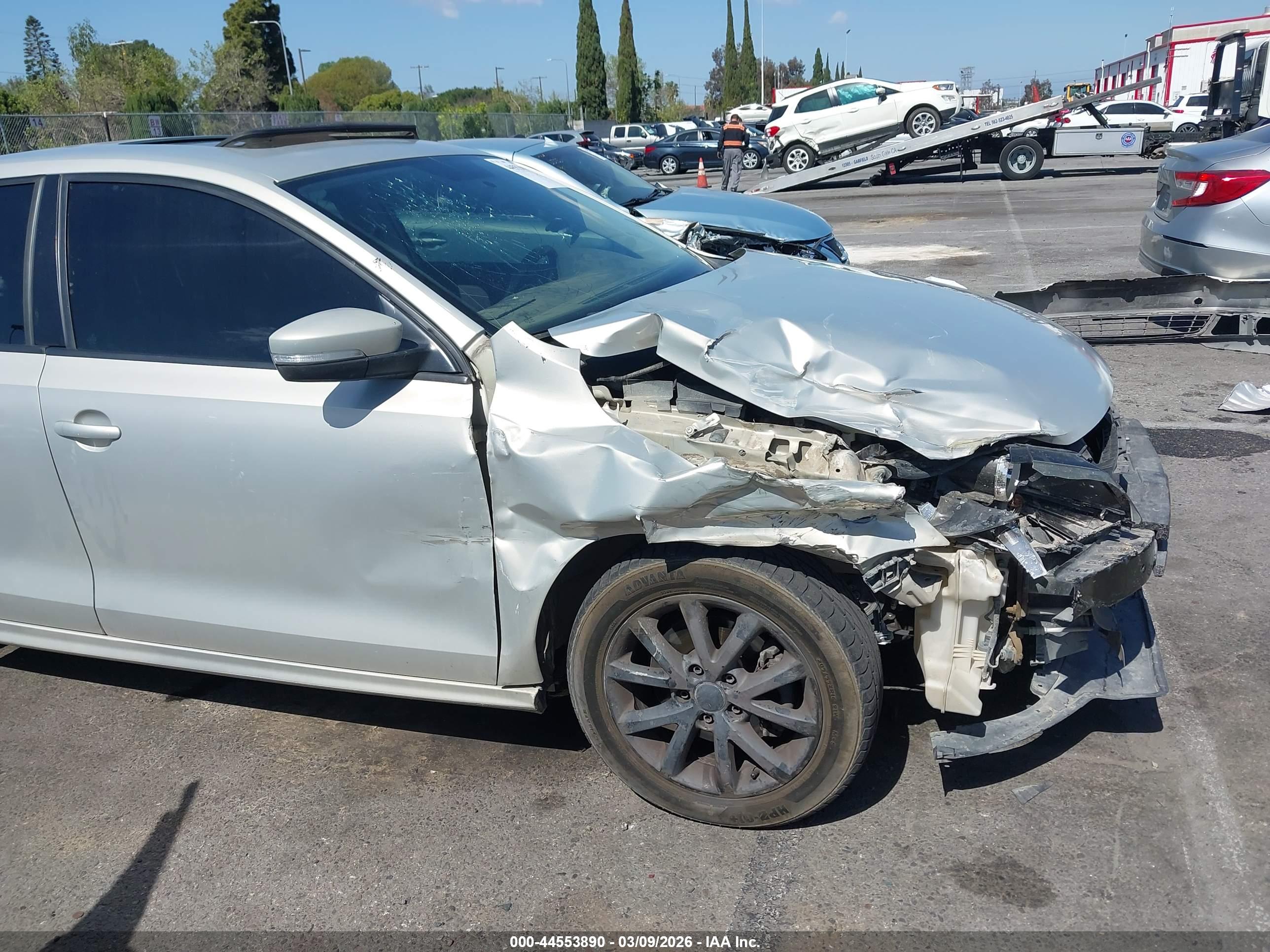 VOLKSWAGEN JETTA image 6
