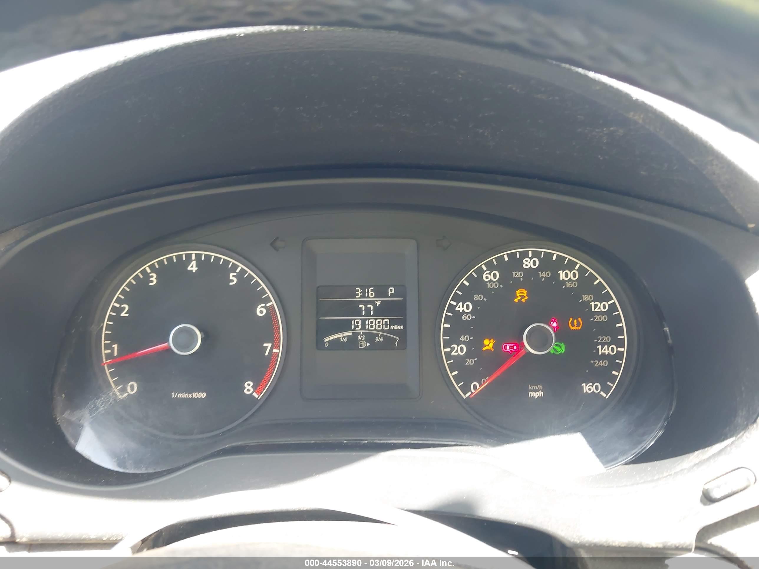 VOLKSWAGEN JETTA image 7