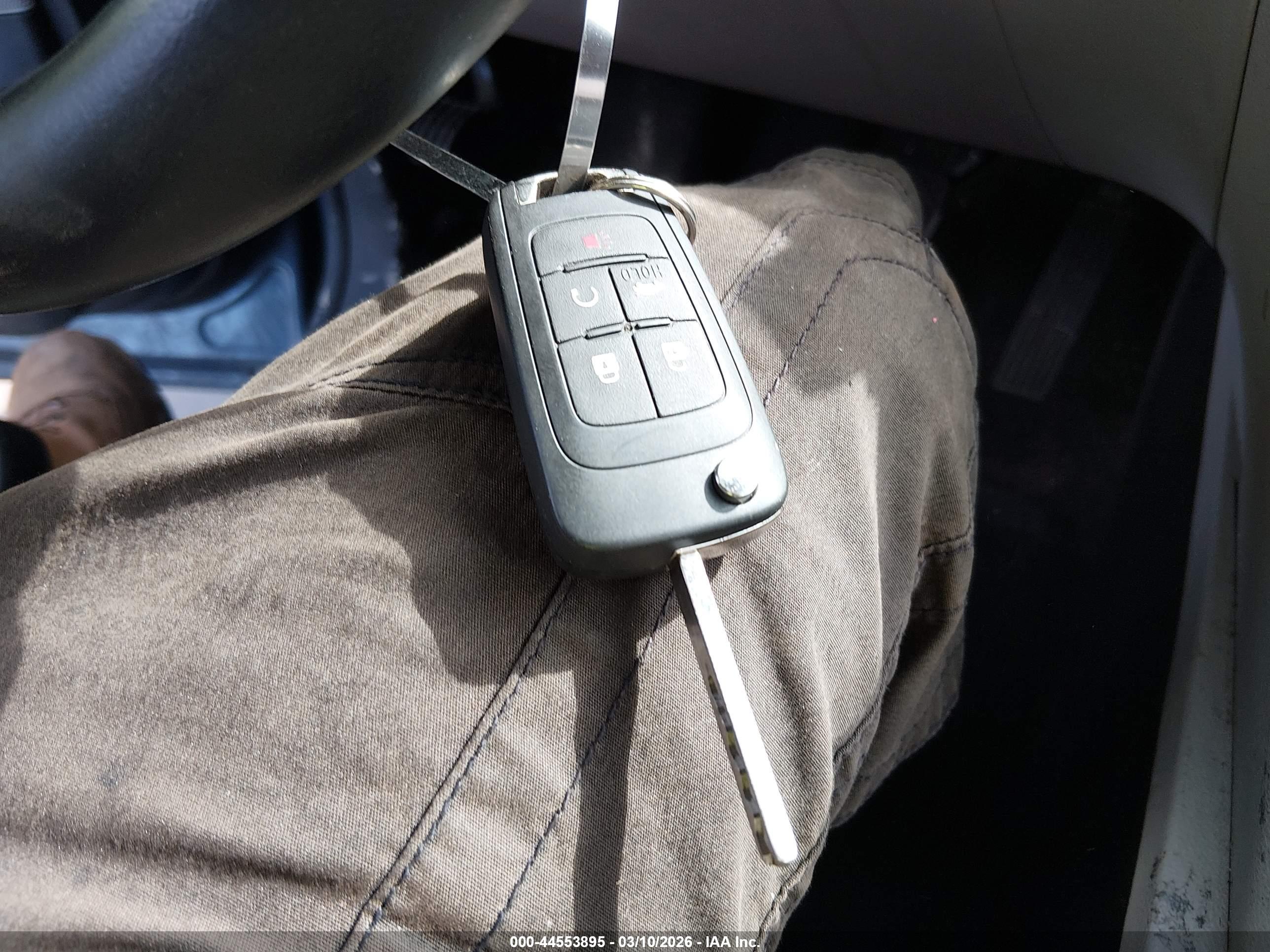 CHEVROLET EQUINOX image 11