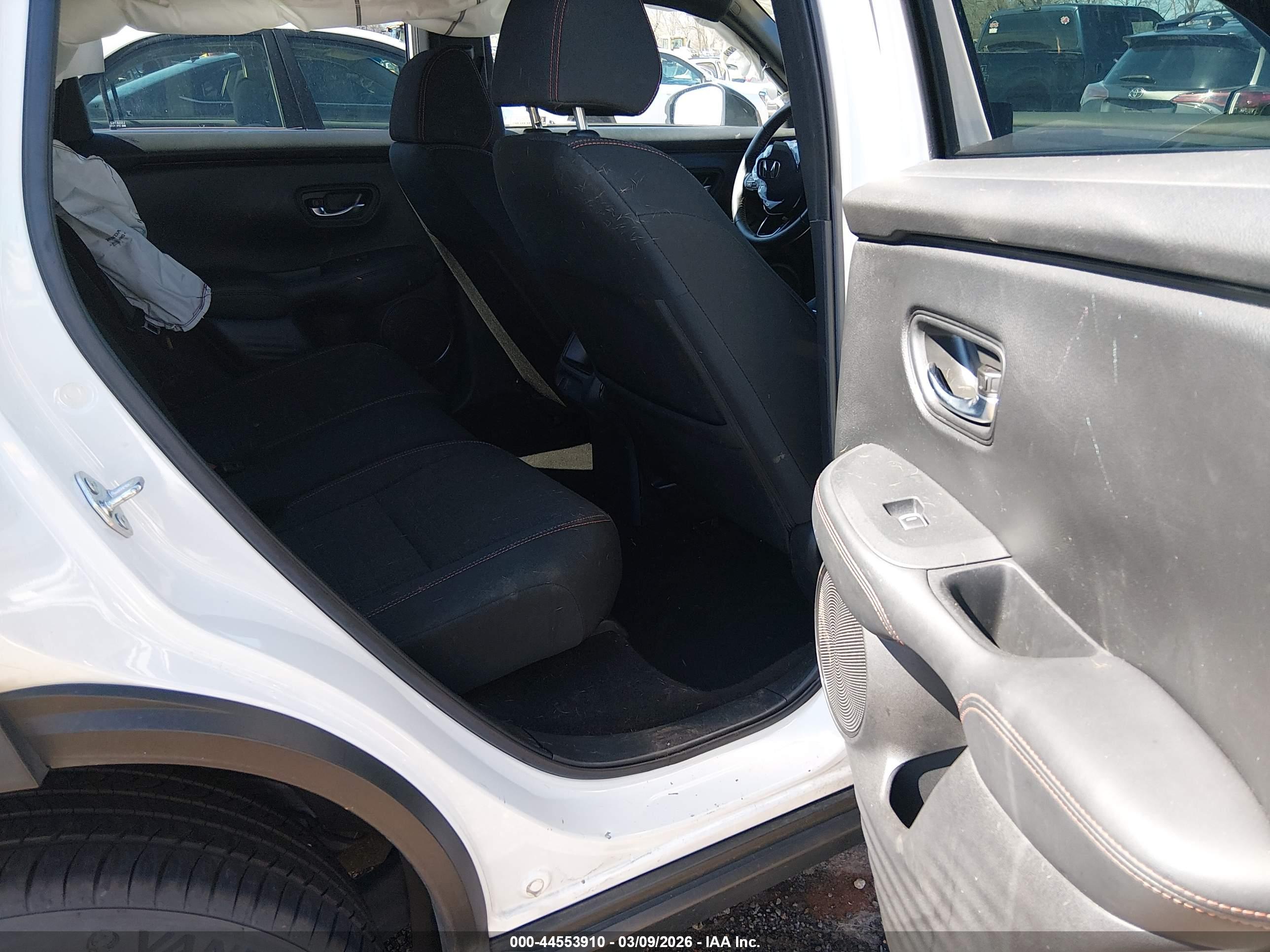 HONDA HR-V image 8